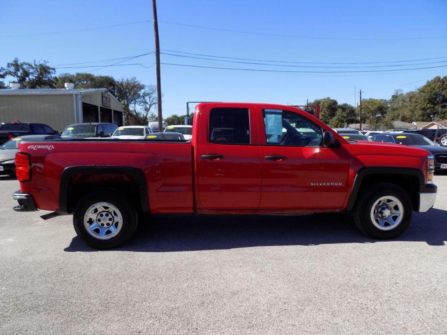 2014 RED CHEVROLET SILVERADO 1500 (1GCVKPEH0EZ) with an 4.3L engine, Automatic transmission, located at 830 E. Canino Rd., Houston, TX, 77037, (281) 405-0440, 38.358219, -81.729942 - CASH SPECIAL - Photo#6