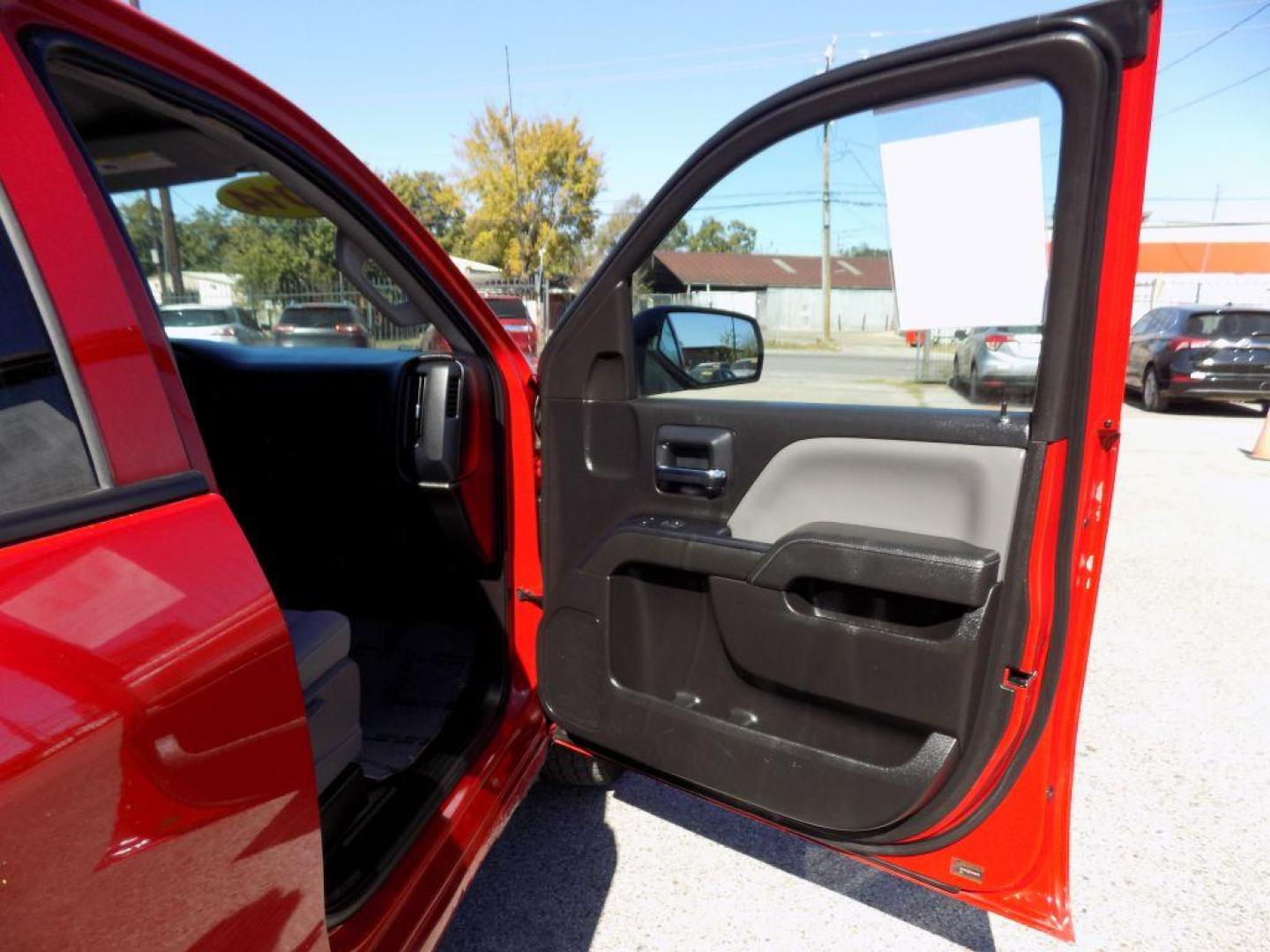 2014 RED CHEVROLET SILVERADO 1500 (1GCVKPEH0EZ) with an 4.3L engine, Automatic transmission, located at 830 E. Canino Rd., Houston, TX, 77037, (281) 405-0440, 38.358219, -81.729942 - CASH SPECIAL - Photo#12