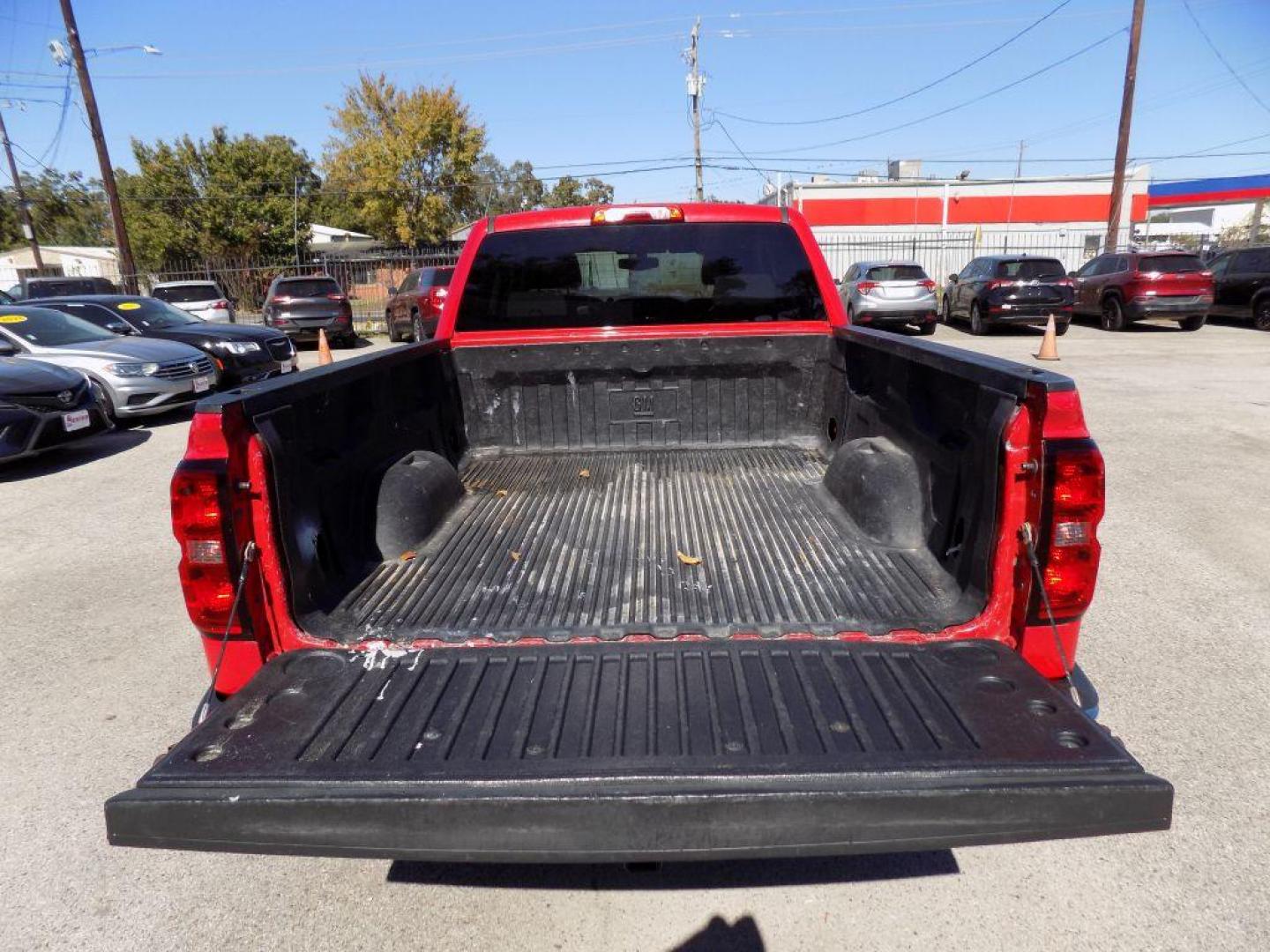 2014 RED CHEVROLET SILVERADO 1500 (1GCVKPEH0EZ) with an 4.3L engine, Automatic transmission, located at 830 E. Canino Rd., Houston, TX, 77037, (281) 405-0440, 38.358219, -81.729942 - CASH SPECIAL - Photo#16