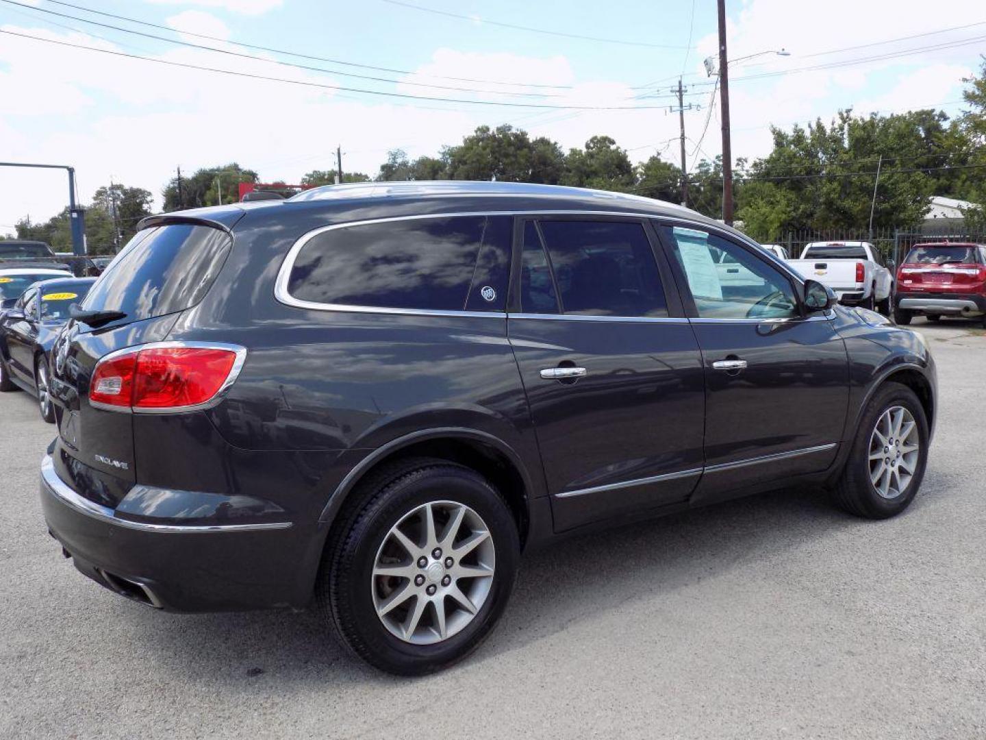 2016 GRAY BUICK ENCLAVE CONVENIENCE (5GAKRAKD0GJ) with an 3.6L engine, Automatic transmission, located at 830 E. Canino Rd., Houston, TX, 77037, (281) 405-0440, 38.358219, -81.729942 - Photo#5