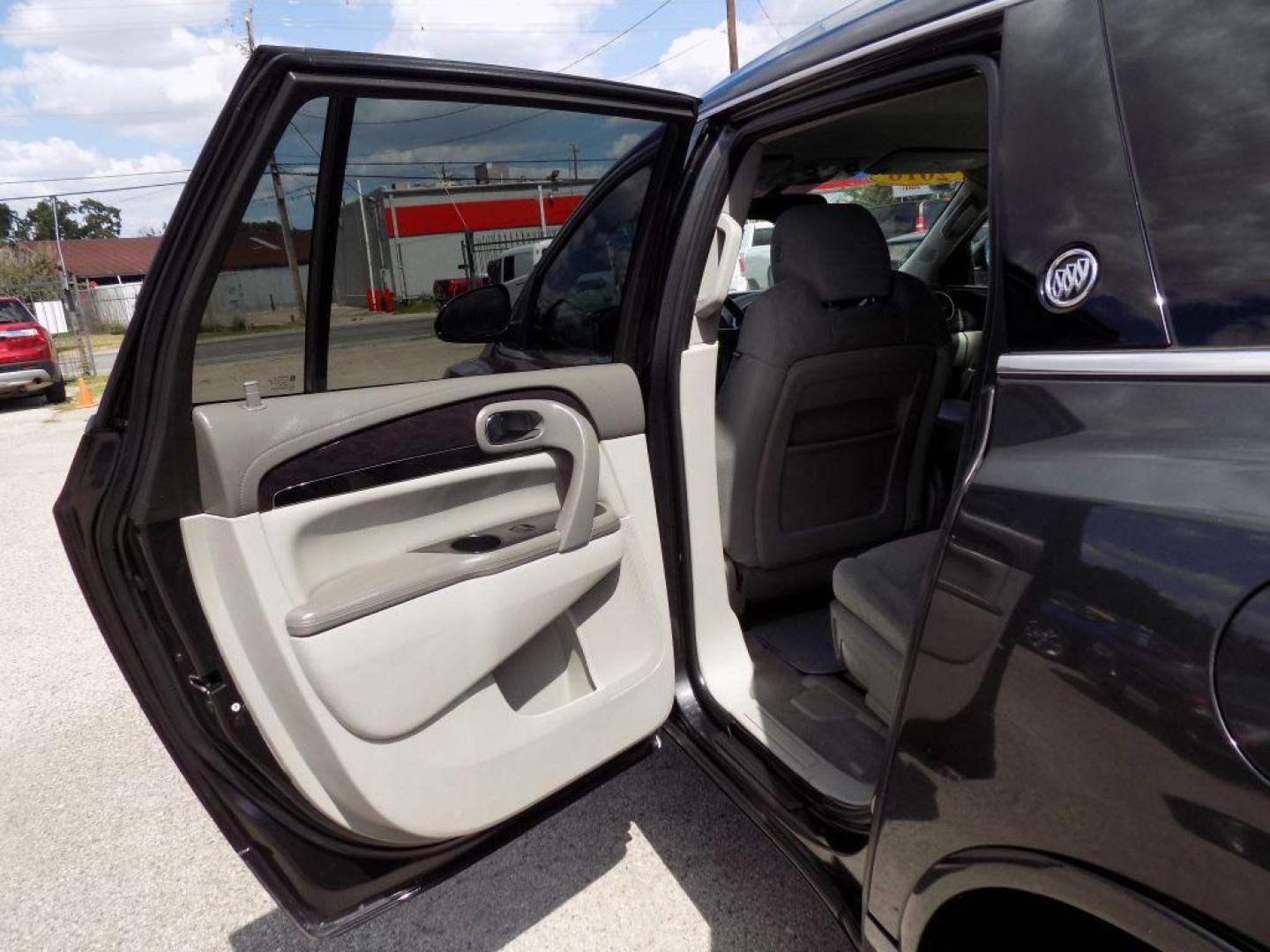 2016 GRAY BUICK ENCLAVE CONVENIENCE (5GAKRAKD0GJ) with an 3.6L engine, Automatic transmission, located at 830 E. Canino Rd., Houston, TX, 77037, (281) 405-0440, 38.358219, -81.729942 - Photo#12