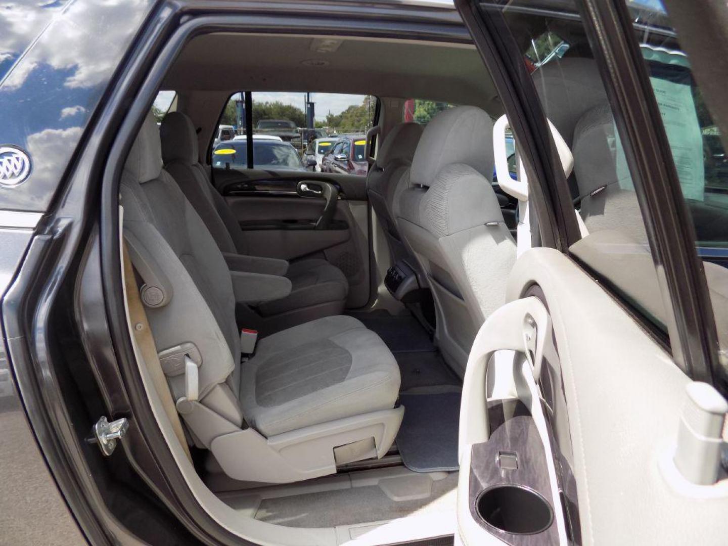 2016 GRAY BUICK ENCLAVE CONVENIENCE (5GAKRAKD0GJ) with an 3.6L engine, Automatic transmission, located at 830 E. Canino Rd., Houston, TX, 77037, (281) 405-0440, 38.358219, -81.729942 - Photo#17