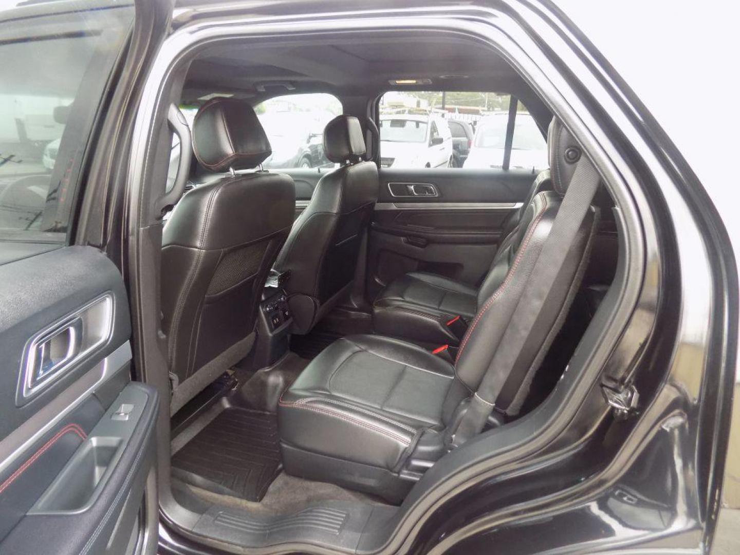 2016 BLACK FORD EXPLORER SPORT (1FM5K8GT6GG) with an 3.5L engine, Automatic transmission, located at 830 E. Canino Rd., Houston, TX, 77037, (281) 405-0440, 38.358219, -81.729942 - Photo#13