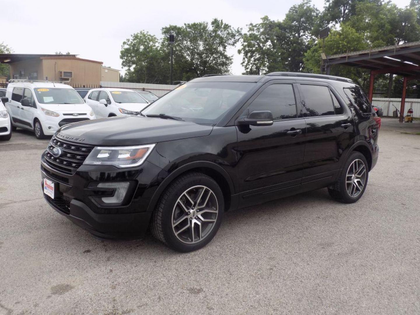 2016 BLACK FORD EXPLORER SPORT (1FM5K8GT6GG) with an 3.5L engine, Automatic transmission, located at 830 E. Canino Rd., Houston, TX, 77037, (281) 405-0440, 38.358219, -81.729942 - Photo#5