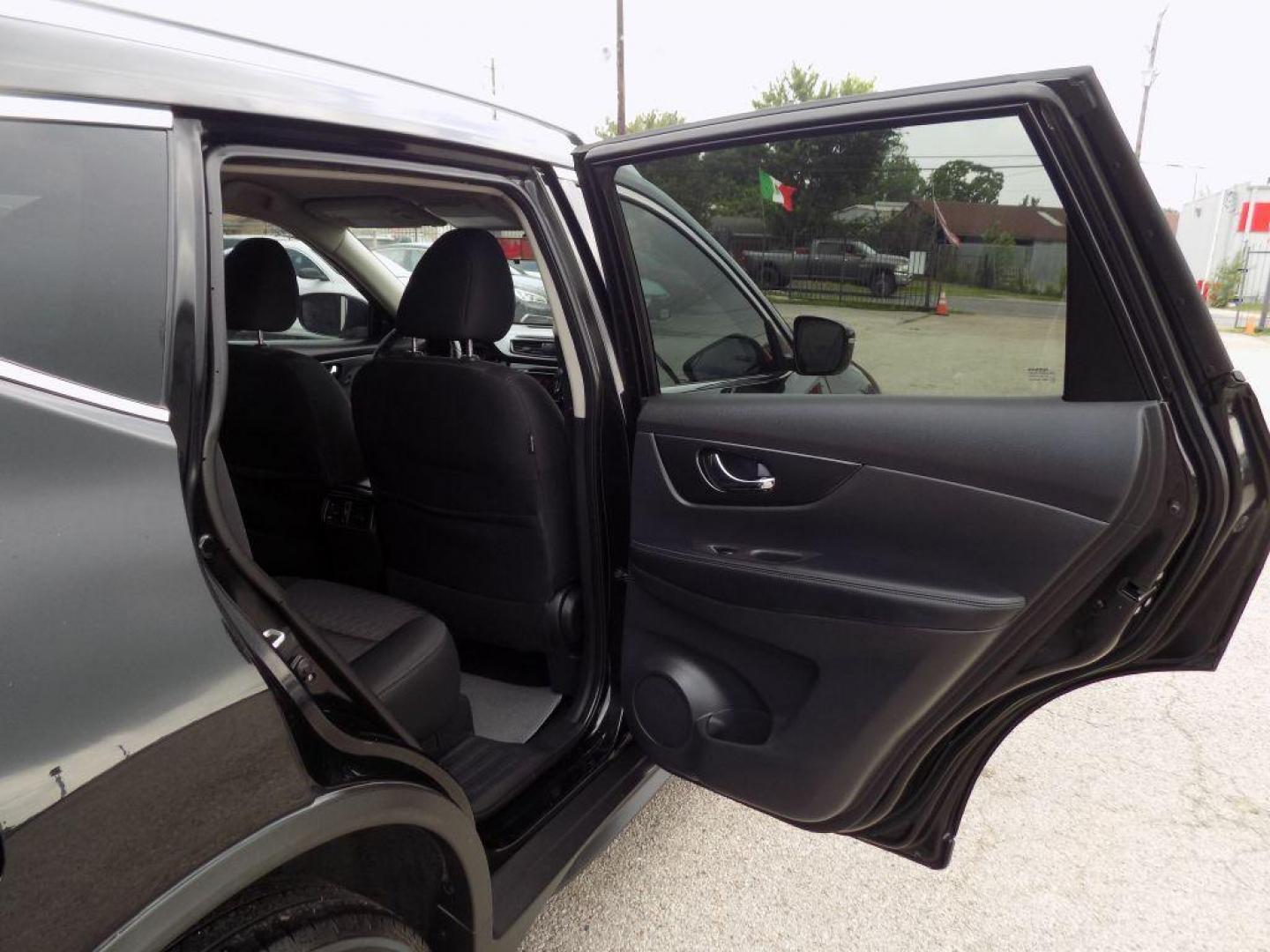 2018 BLACK NISSAN ROGUE S (KNMAT2MT3JP) with an 2.5L engine, Continuously Variable transmission, located at 830 E. Canino Rd., Houston, TX, 77037, (281) 405-0440, 38.358219, -81.729942 - Photo#10