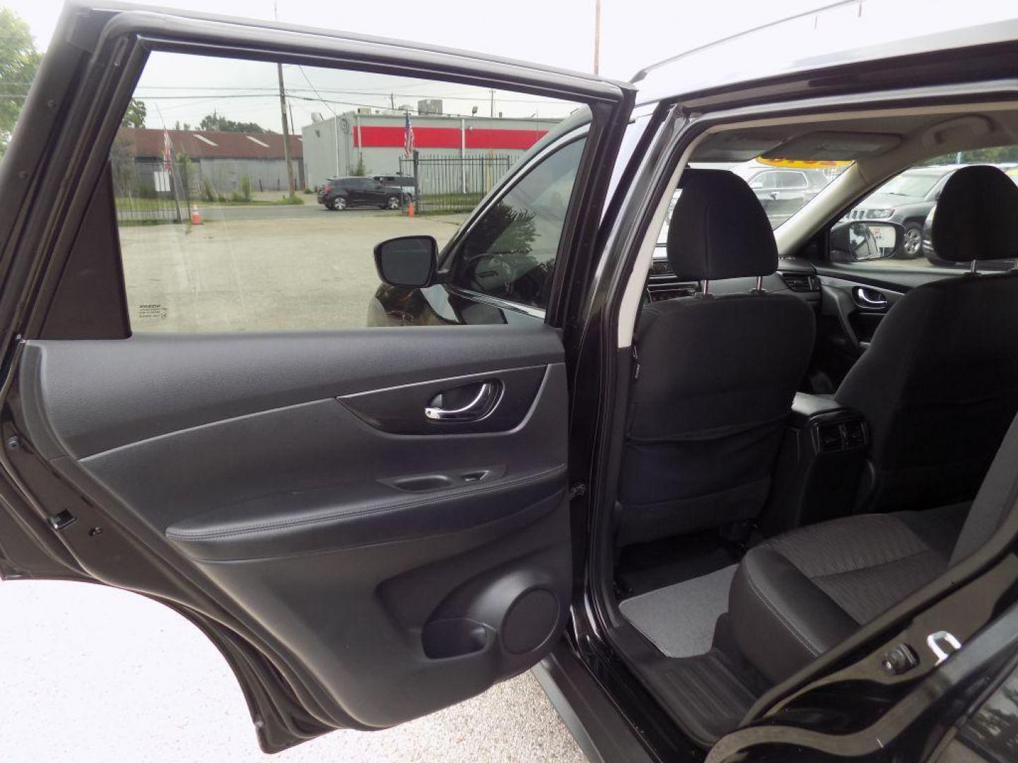 2018 BLACK NISSAN ROGUE S (KNMAT2MT3JP) with an 2.5L engine, Continuously Variable transmission, located at 830 E. Canino Rd., Houston, TX, 77037, (281) 405-0440, 38.358219, -81.729942 - Photo#12