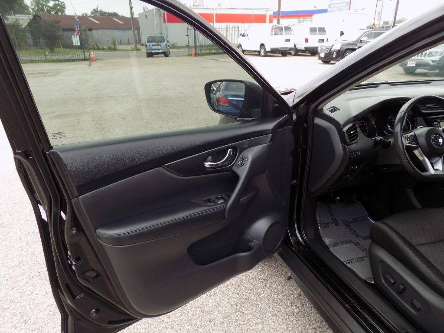 2018 BLACK NISSAN ROGUE S (KNMAT2MT3JP) with an 2.5L engine, Continuously Variable transmission, located at 830 E. Canino Rd., Houston, TX, 77037, (281) 405-0440, 38.358219, -81.729942 - Photo#16