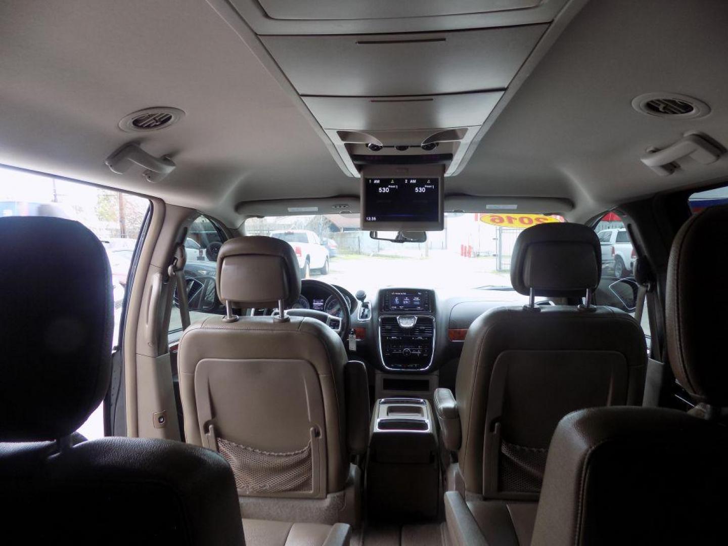 2016 BLACK CHRYSLER TOWN and COUNTRY TOURING (2C4RC1BG4GR) with an 3.6L engine, Automatic transmission, located at 830 E. Canino Rd., Houston, TX, 77037, (281) 405-0440, 38.358219, -81.729942 - Photo#21