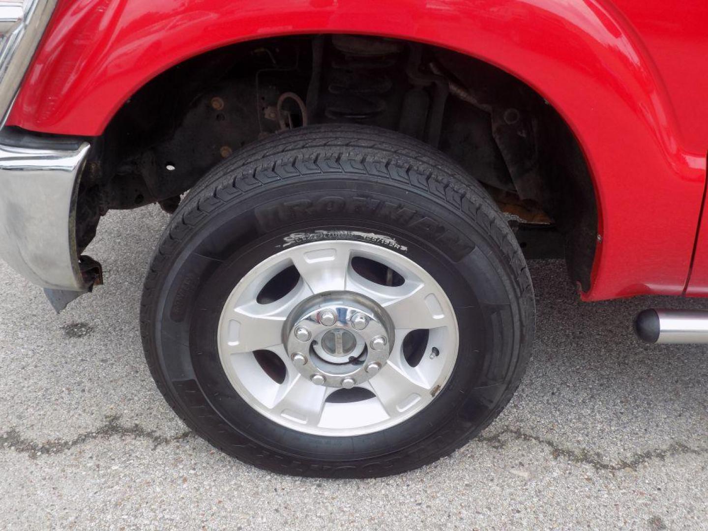 2015 RED FORD F250 SUPER DUTY XL (1FT7X2B64FE) with an 6.2L engine, Automatic transmission, located at 830 E. Canino Rd., Houston, TX, 77037, (281) 405-0440, 38.358219, -81.729942 - Photo#17