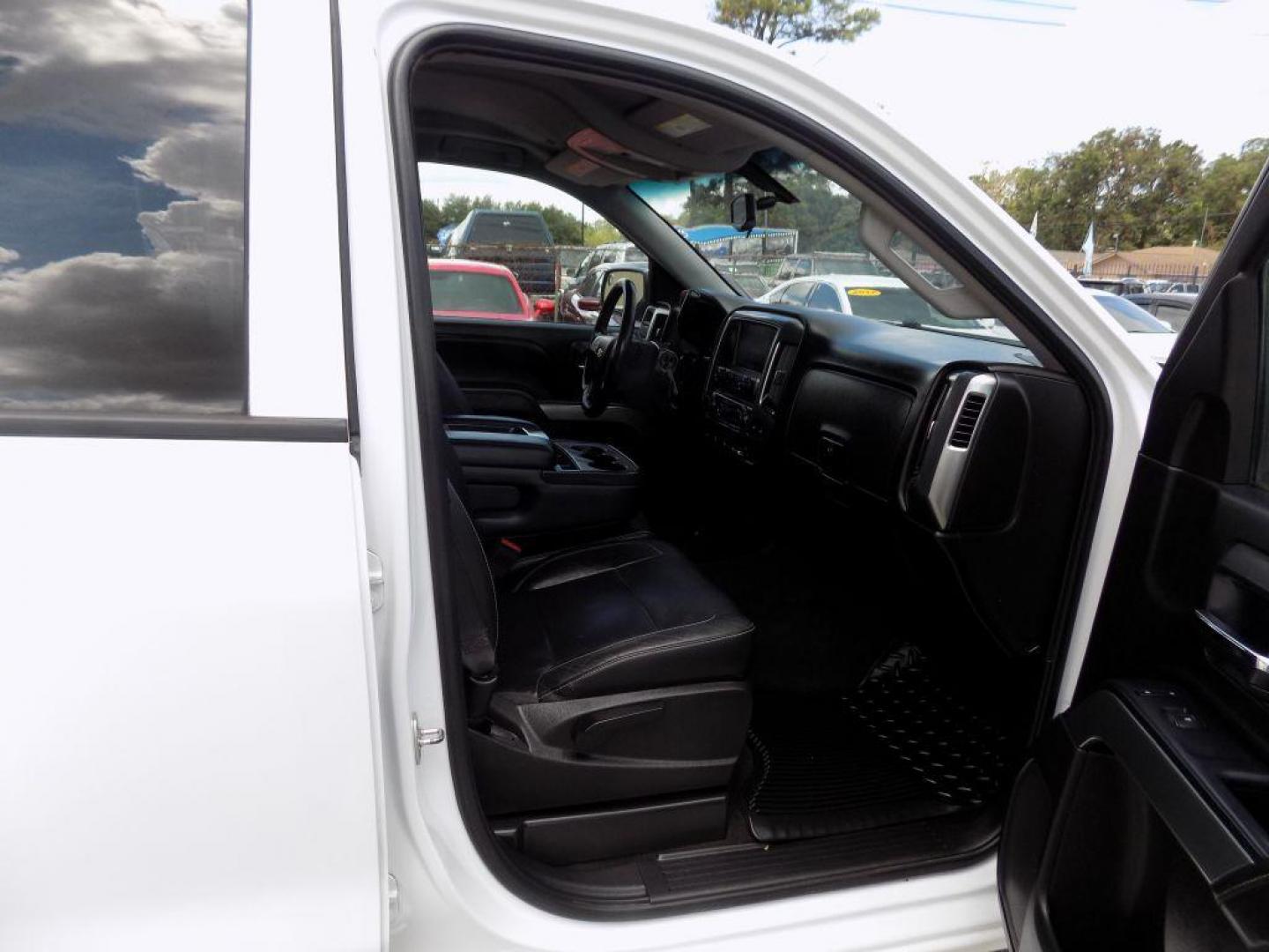 2016 WHITE CHEVROLET SILVERADO 1500 LT (1GCRCREC2GZ) with an 5.3L engine, Automatic transmission, located at 830 E. Canino Rd., Houston, TX, 77037, (281) 405-0440, 38.358219, -81.729942 - Photo#9