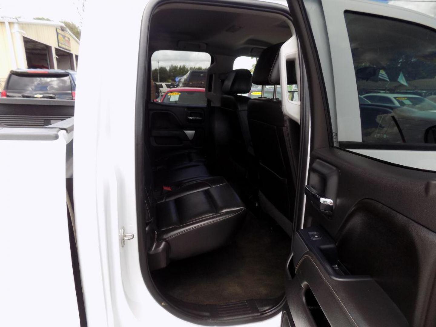 2016 WHITE CHEVROLET SILVERADO 1500 LT (1GCRCREC2GZ) with an 5.3L engine, Automatic transmission, located at 830 E. Canino Rd., Houston, TX, 77037, (281) 405-0440, 38.358219, -81.729942 - Photo#11