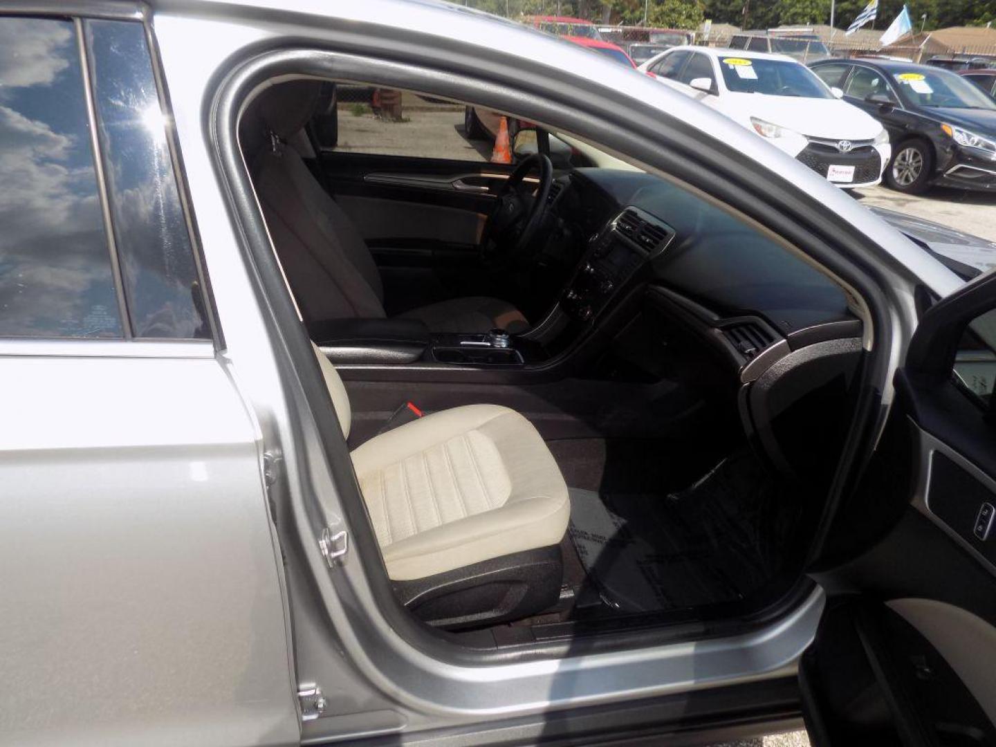 2020 SILVER FORD FUSION S (3FA6P0G78LR) with an 2.5L engine, Automatic transmission, located at 830 E. Canino Rd., Houston, TX, 77037, (281) 405-0440, 38.358219, -81.729942 - GPSSOA#866238067785476 - Photo#9