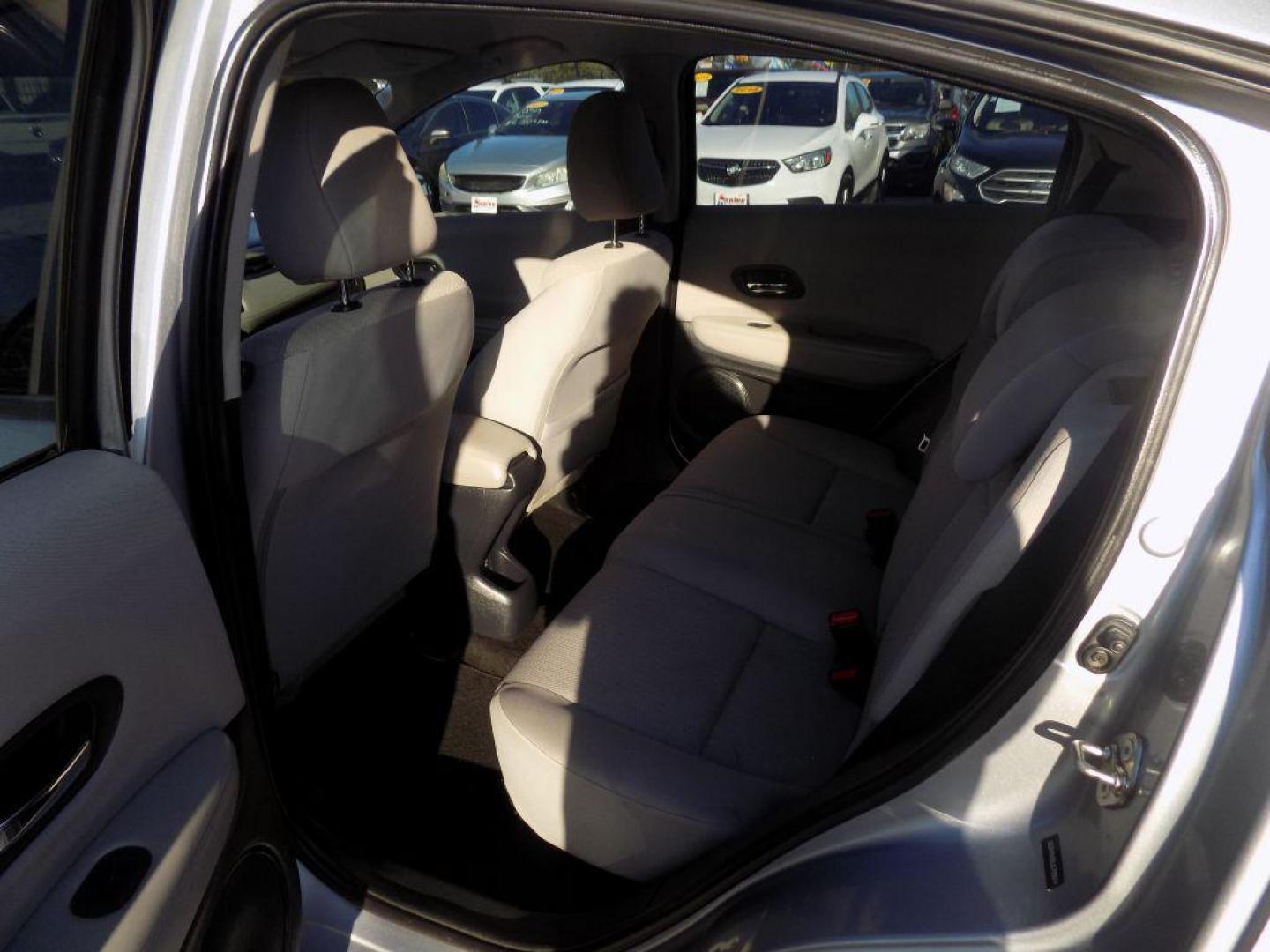 2018 SILVER HONDA HR-V LX (3CZRU5H3XJG) with an 1.8L engine, Continuously Variable transmission, located at 830 E. Canino Rd., Houston, TX, 77037, (281) 405-0440, 38.358219, -81.729942 - Photo#13