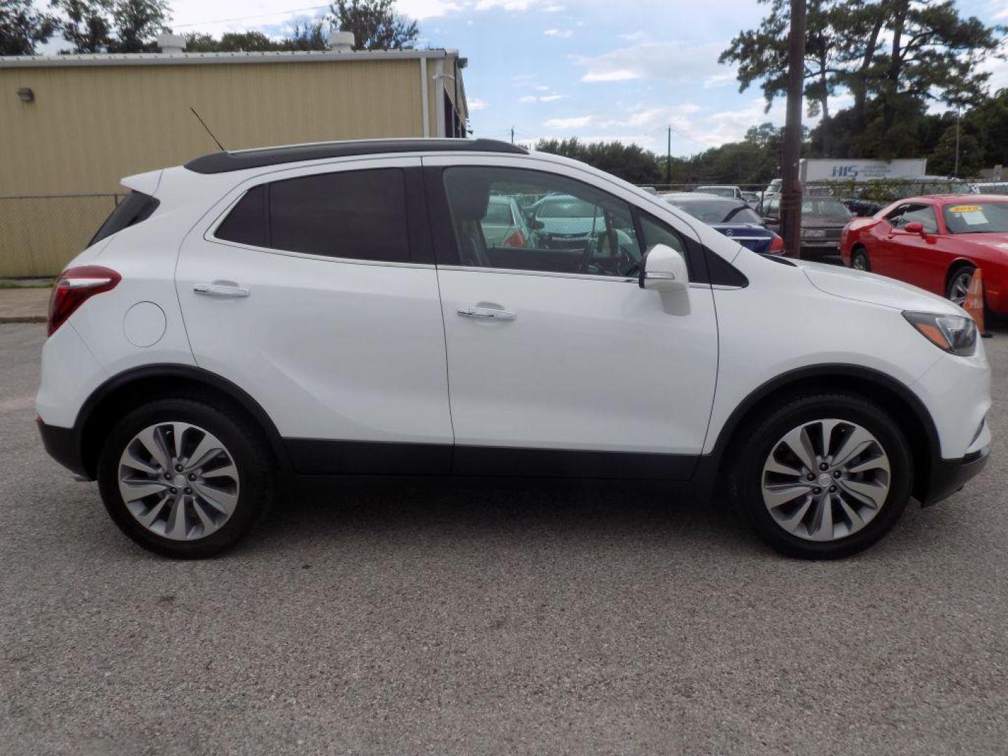 2018 WHITE BUICK ENCORE PREFERRED (KL4CJASB3JB) with an 1.4L engine, Automatic transmission, located at 830 E. Canino Rd., Houston, TX, 77037, (281) 405-0440, 38.358219, -81.729942 - Photo#1