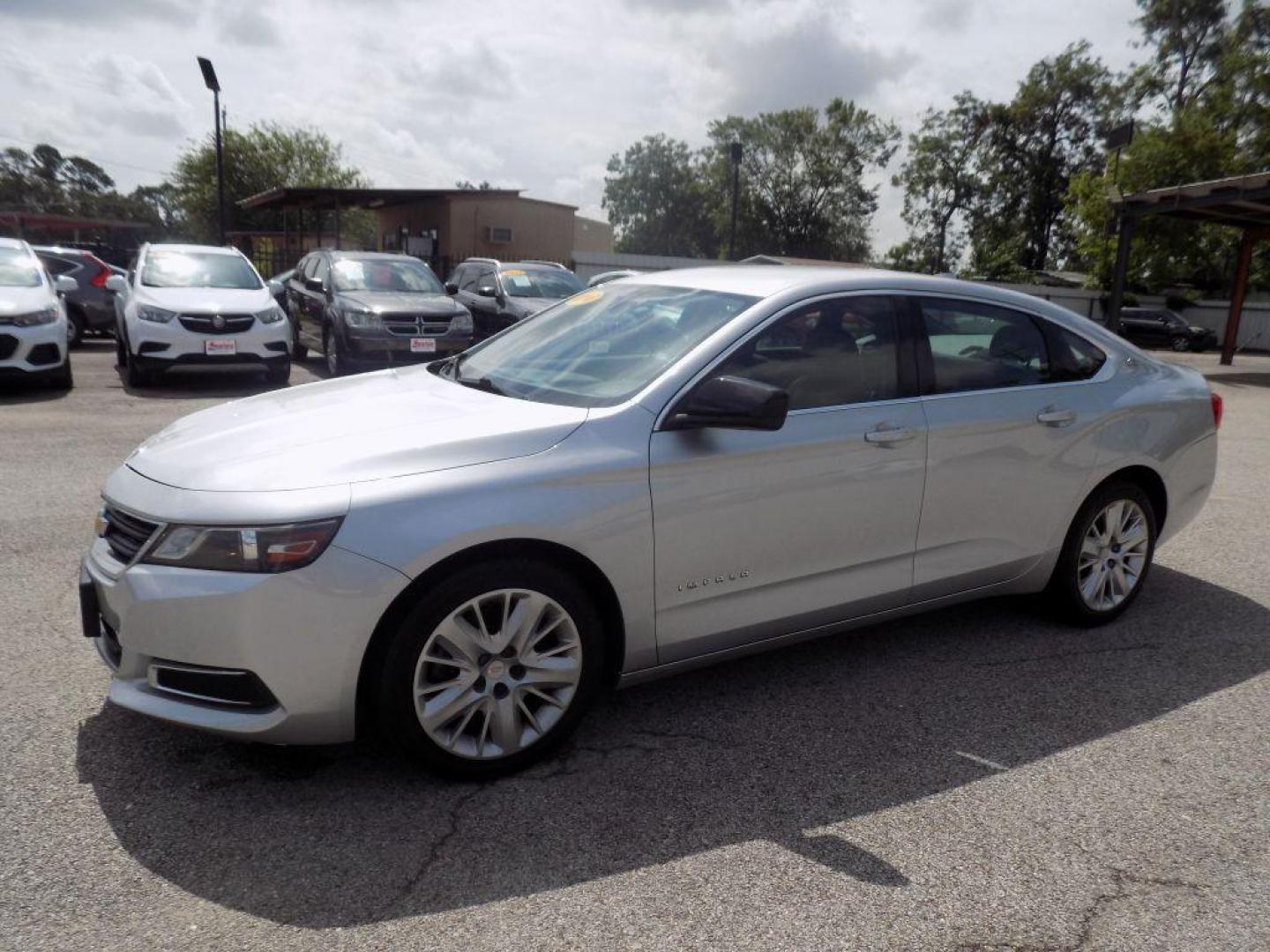 2018 SILVER CHEVROLET IMPALA LS (2G11X5SA4J9) with an 2.5L engine, Automatic transmission, located at 830 E. Canino Rd., Houston, TX, 77037, (281) 405-0440, 38.358219, -81.729942 - Photo#5