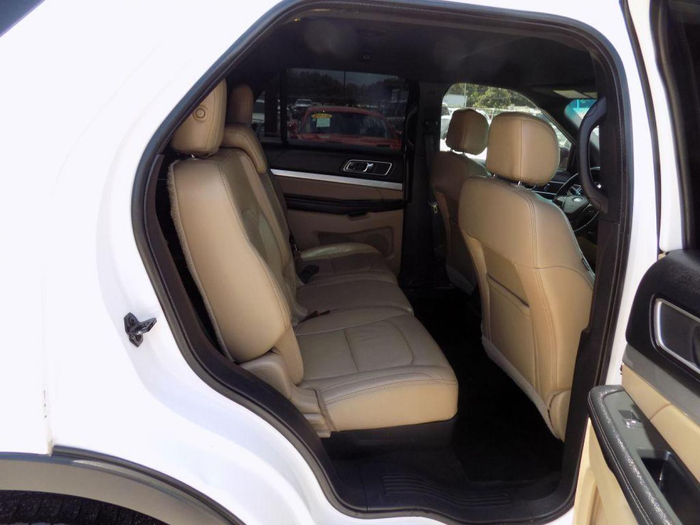 2017 WHITE FORD EXPLORER XLT (1FM5K7DH2HG) with an 2.3L engine, Automatic transmission, located at 830 E. Canino Rd., Houston, TX, 77037, (281) 405-0440, 38.358219, -81.729942 - Photo#11
