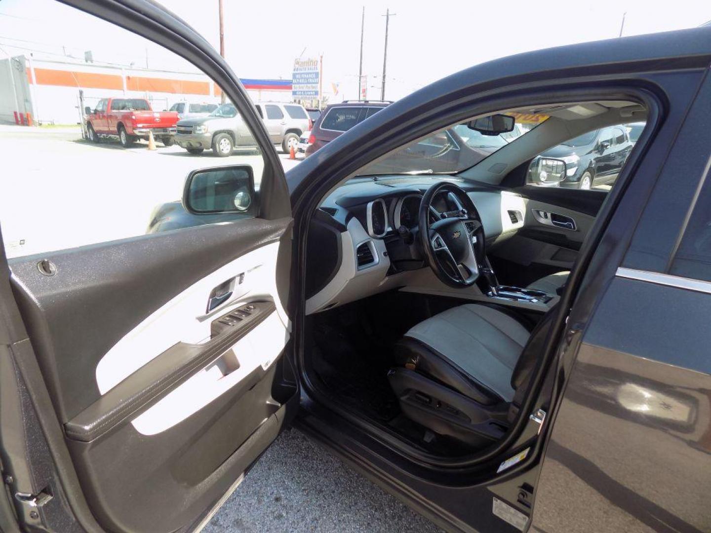 2016 BLACK CHEVROLET EQUINOX LTZ (2GNALDEKXG6) with an 2.4L engine, Automatic transmission, located at 830 E. Canino Rd., Houston, TX, 77037, (281) 405-0440, 38.358219, -81.729942 - Photo#15