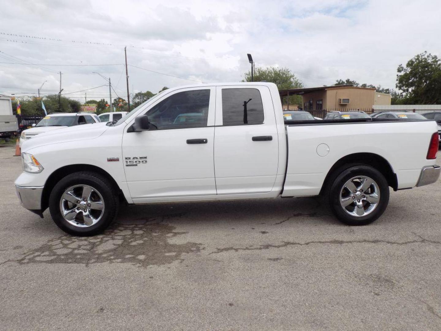 2019 WHITE RAM 1500 CLASSIC TRADESMAN (1C6RR6FT5KS) with an 5.7L engine, Automatic transmission, located at 830 E. Canino Rd., Houston, TX, 77037, (281) 405-0440, 38.358219, -81.729942 - Photo#3