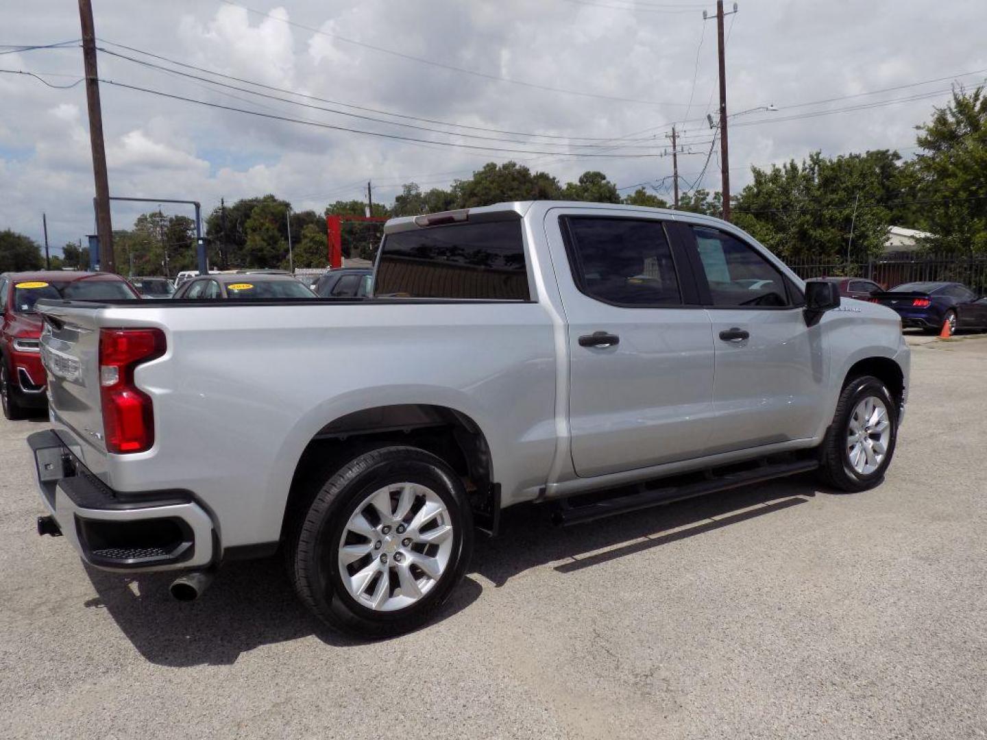 2021 SILVER CHEVROLET SILVERADO 1500 CUSTOM (1GCPWBEH9MZ) with an 4.3L engine, Automatic transmission, located at 830 E. Canino Rd., Houston, TX, 77037, (281) 405-0440, 38.358219, -81.729942 - Photo#5