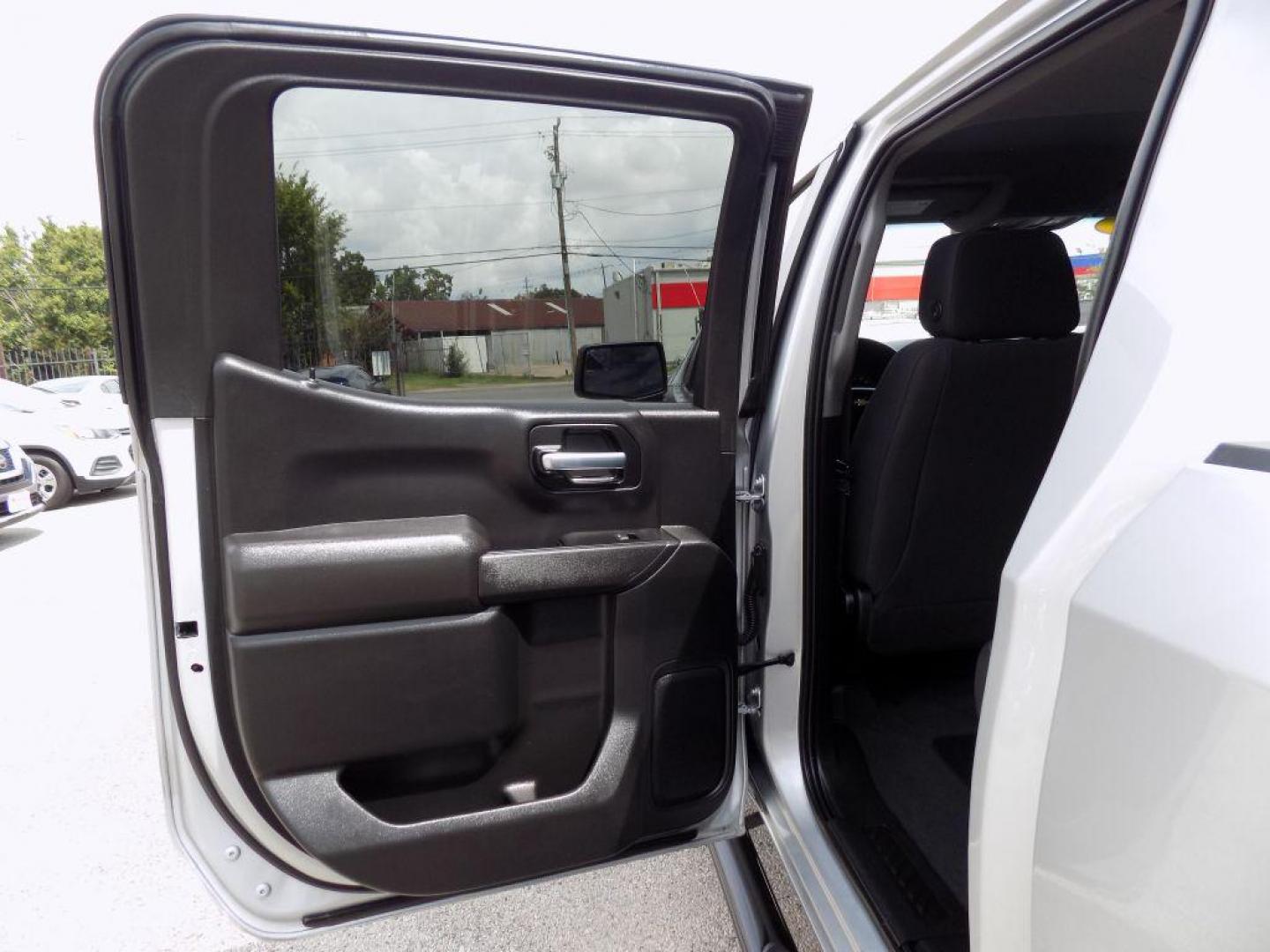 2021 SILVER CHEVROLET SILVERADO 1500 CUSTOM (1GCPWBEH9MZ) with an 4.3L engine, Automatic transmission, located at 830 E. Canino Rd., Houston, TX, 77037, (281) 405-0440, 38.358219, -81.729942 - Photo#10