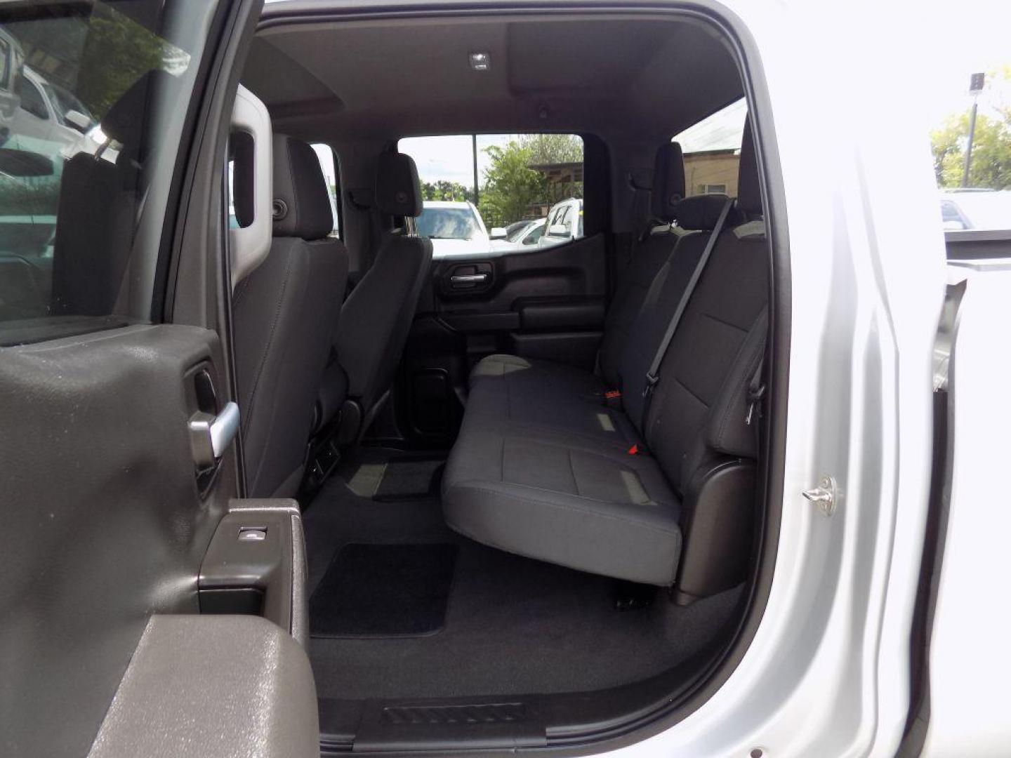 2021 SILVER CHEVROLET SILVERADO 1500 CUSTOM (1GCPWBEH9MZ) with an 4.3L engine, Automatic transmission, located at 830 E. Canino Rd., Houston, TX, 77037, (281) 405-0440, 38.358219, -81.729942 - Photo#11
