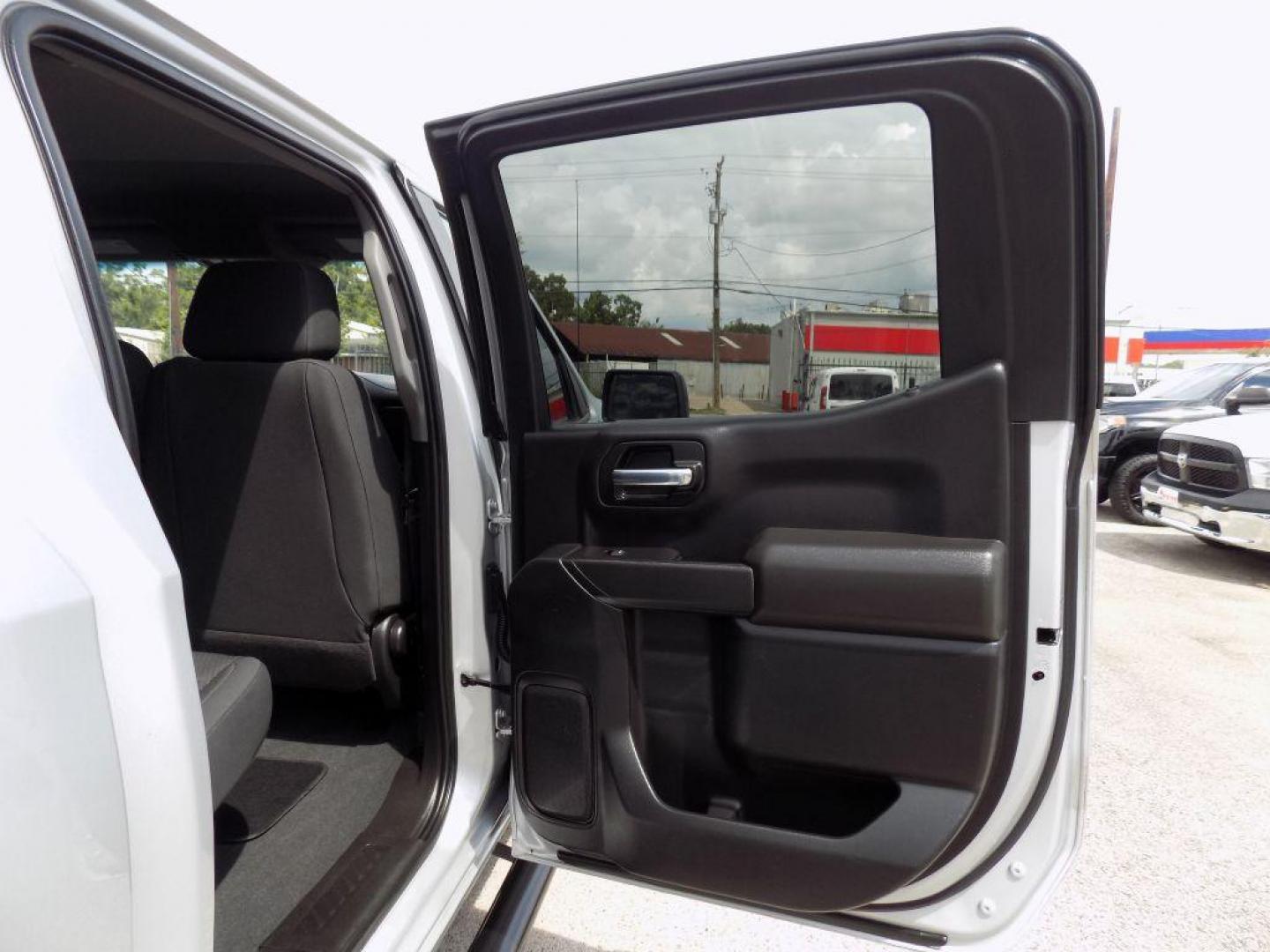 2021 SILVER CHEVROLET SILVERADO 1500 CUSTOM (1GCPWBEH9MZ) with an 4.3L engine, Automatic transmission, located at 830 E. Canino Rd., Houston, TX, 77037, (281) 405-0440, 38.358219, -81.729942 - Photo#14