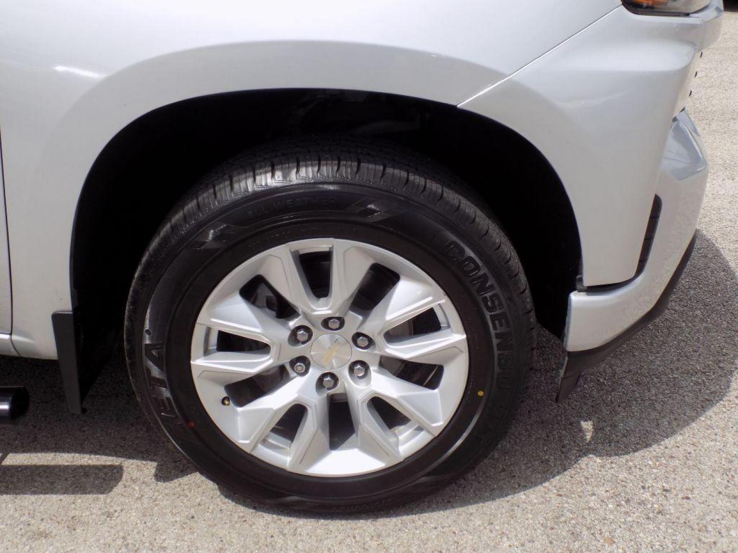 2021 SILVER CHEVROLET SILVERADO 1500 CUSTOM (1GCPWBEH9MZ) with an 4.3L engine, Automatic transmission, located at 830 E. Canino Rd., Houston, TX, 77037, (281) 405-0440, 38.358219, -81.729942 - Photo#21