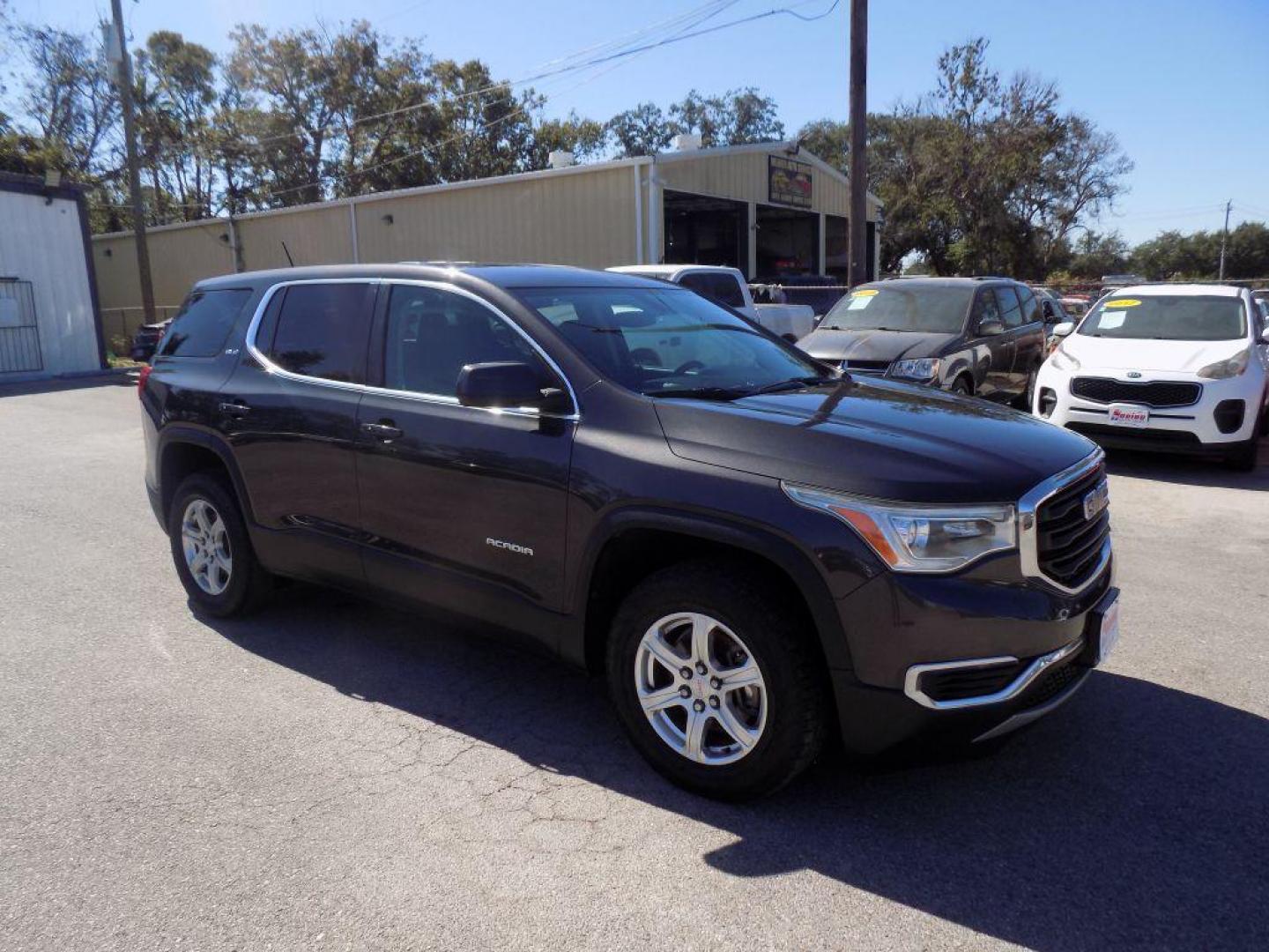 2017 GRAY GMC ACADIA SLE (1GKKNKLA7HZ) with an 2.5L engine, Automatic transmission, located at 830 E. Canino Rd., Houston, TX, 77037, (281) 405-0440, 38.358219, -81.729942 - Photo#2
