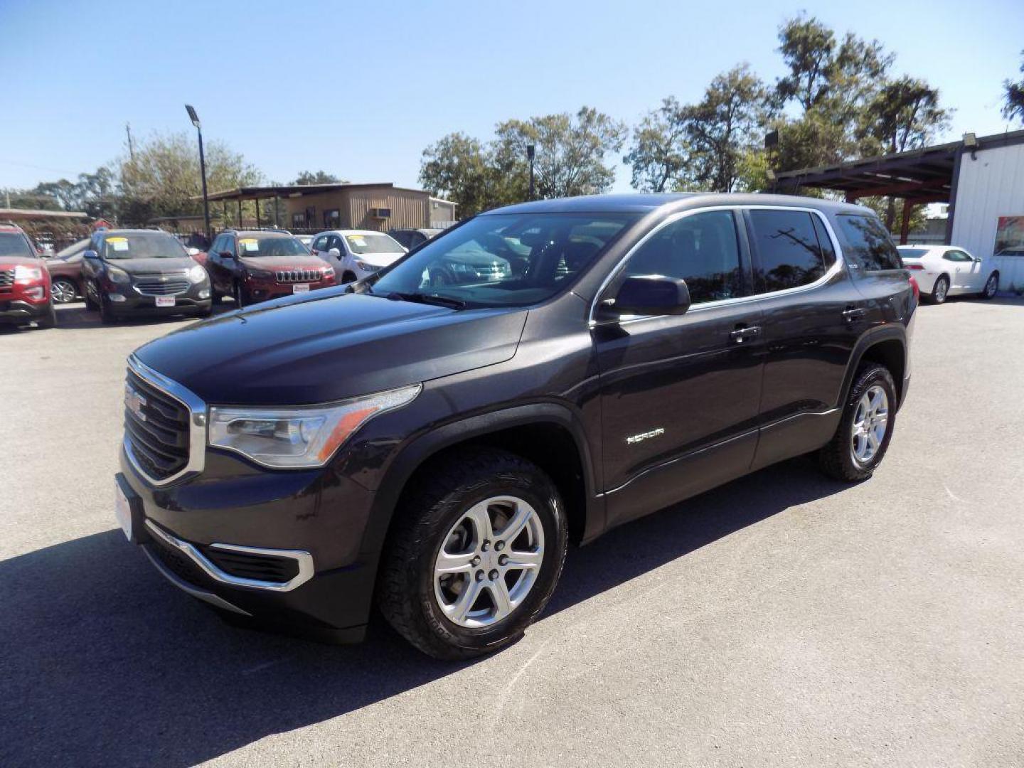 2017 GRAY GMC ACADIA SLE (1GKKNKLA7HZ) with an 2.5L engine, Automatic transmission, located at 830 E. Canino Rd., Houston, TX, 77037, (281) 405-0440, 38.358219, -81.729942 - Photo#3