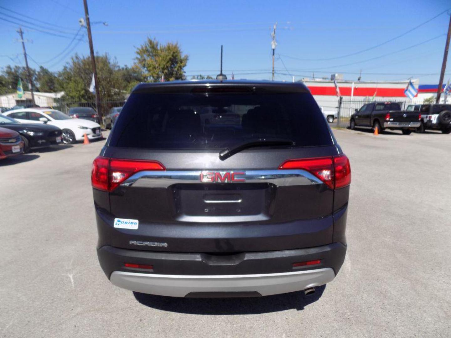 2017 GRAY GMC ACADIA SLE (1GKKNKLA7HZ) with an 2.5L engine, Automatic transmission, located at 830 E. Canino Rd., Houston, TX, 77037, (281) 405-0440, 38.358219, -81.729942 - Photo#7
