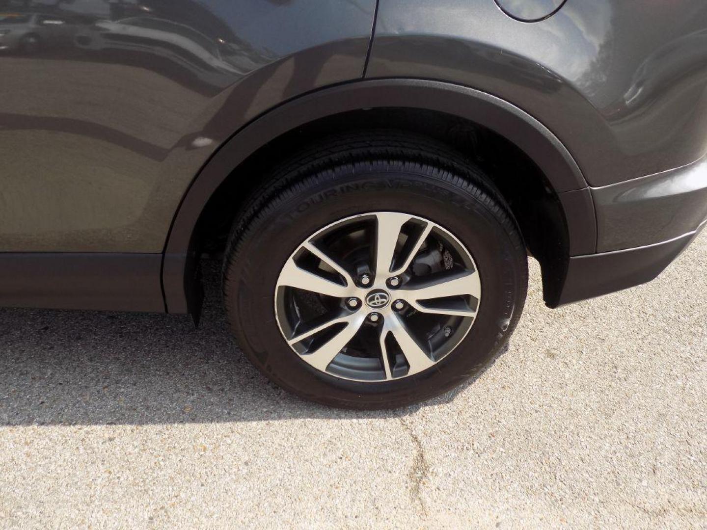 2018 GRAY TOYOTA RAV4 ADVENTURE (2T3WFREV7JW) with an 2.5L engine, Automatic transmission, located at 830 E. Canino Rd., Houston, TX, 77037, (281) 405-0440, 38.358219, -81.729942 - Photo#20