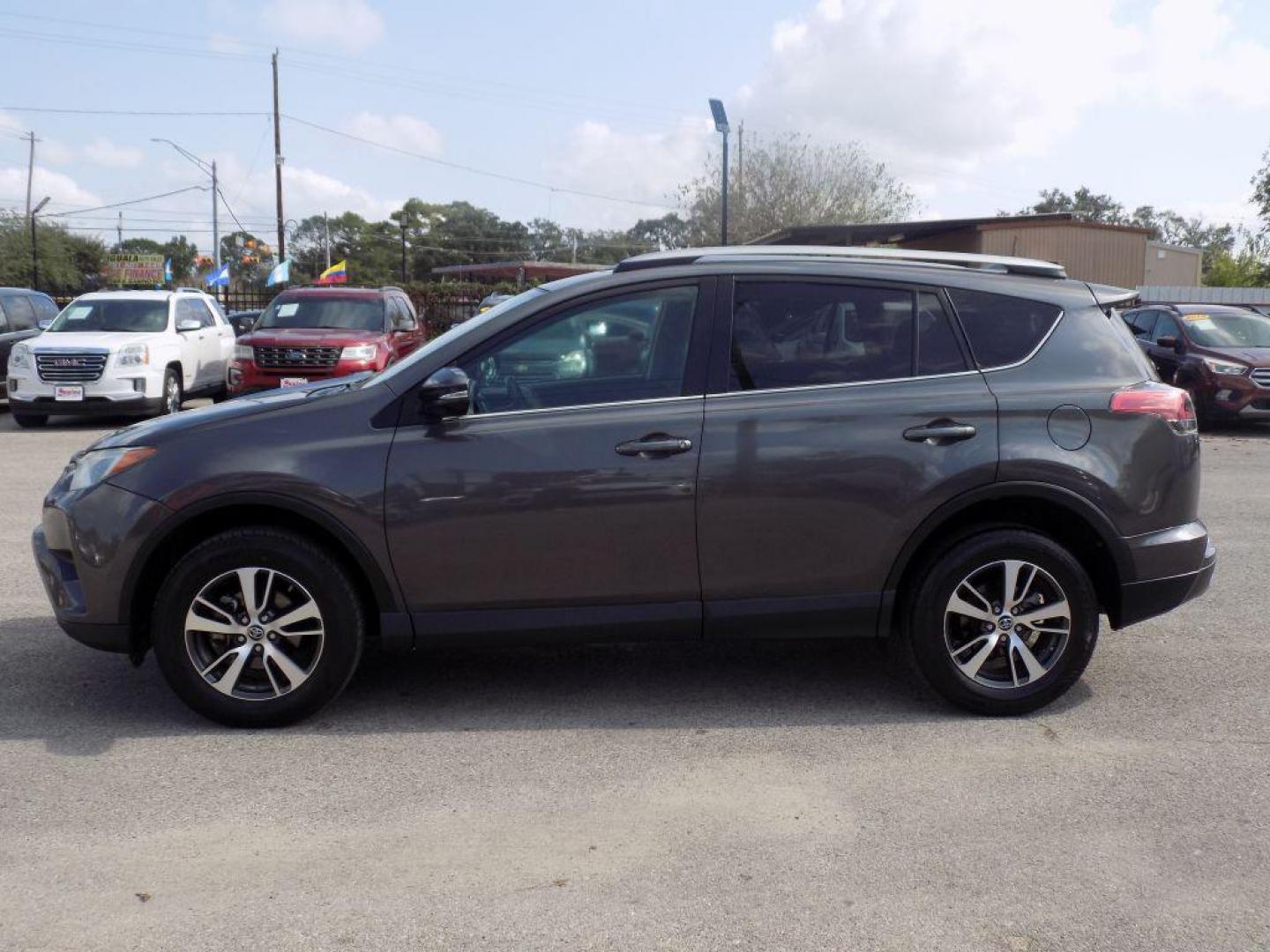 2018 GRAY TOYOTA RAV4 ADVENTURE (2T3WFREV7JW) with an 2.5L engine, Automatic transmission, located at 830 E. Canino Rd., Houston, TX, 77037, (281) 405-0440, 38.358219, -81.729942 - Photo#5
