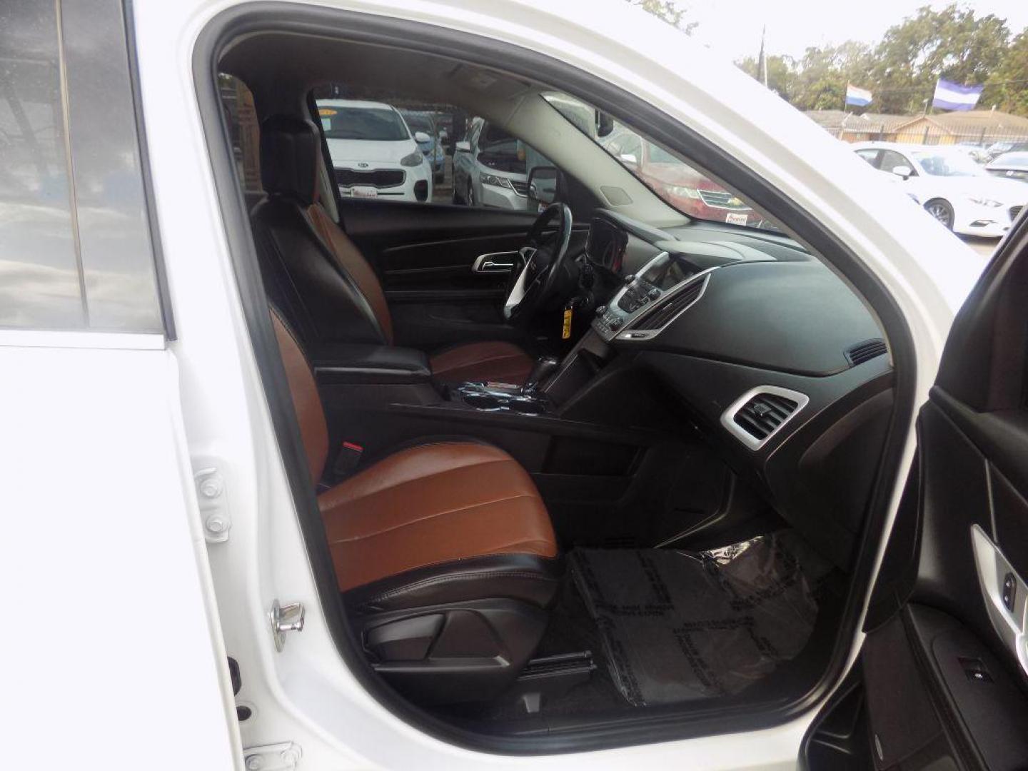 2017 WHITE GMC TERRAIN SLT (2GKALPEK1H6) with an 2.4L engine, Automatic transmission, located at 830 E. Canino Rd., Houston, TX, 77037, (281) 405-0440, 38.358219, -81.729942 - Photo#15
