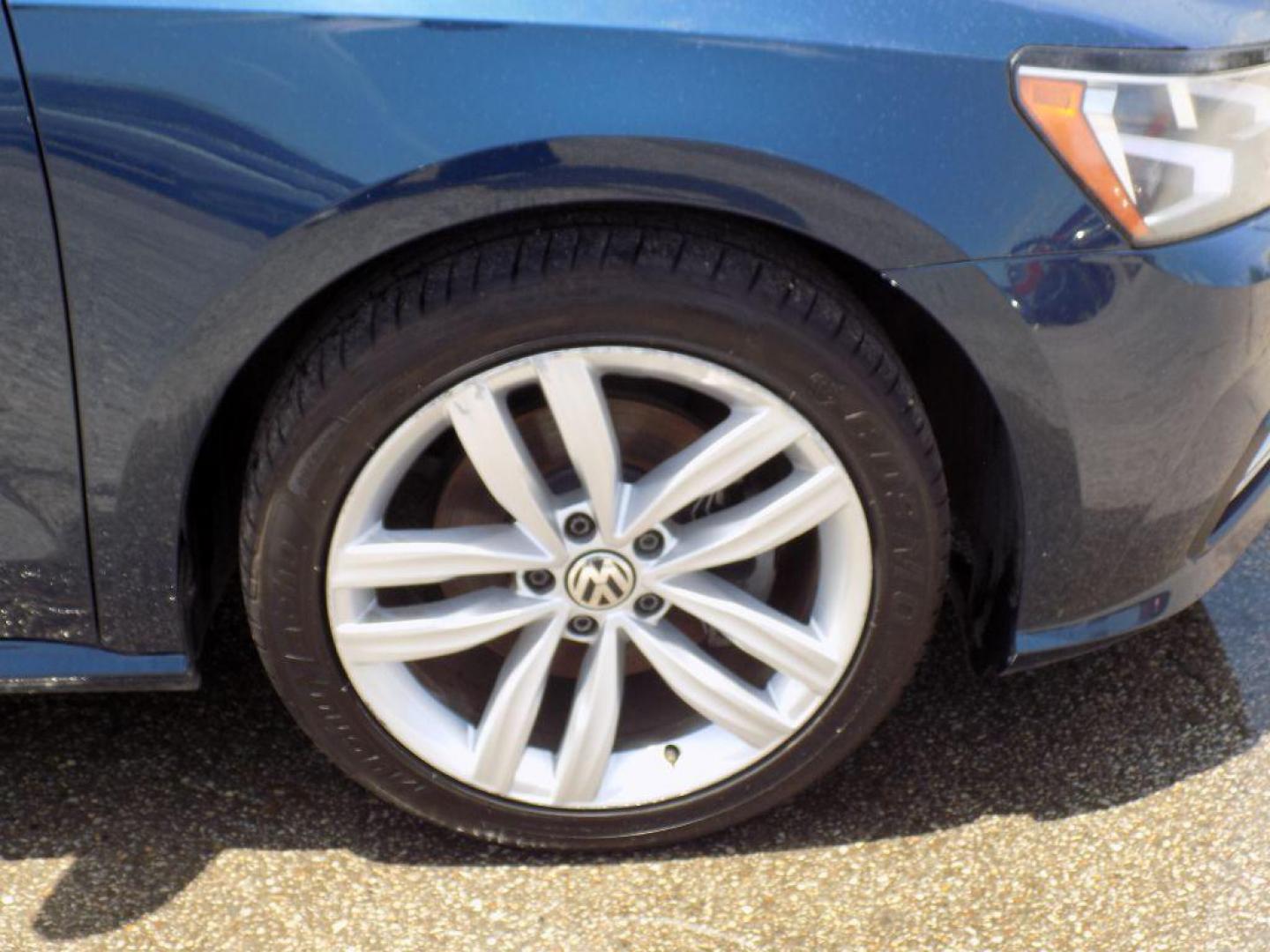 2019 BLUE VOLKSWAGEN PASSAT WOLFSBURG (1VWLA7A33KC) with an 2.0L engine, Automatic transmission, located at 830 E. Canino Rd., Houston, TX, 77037, (281) 405-0440, 38.358219, -81.729942 - Photo#18