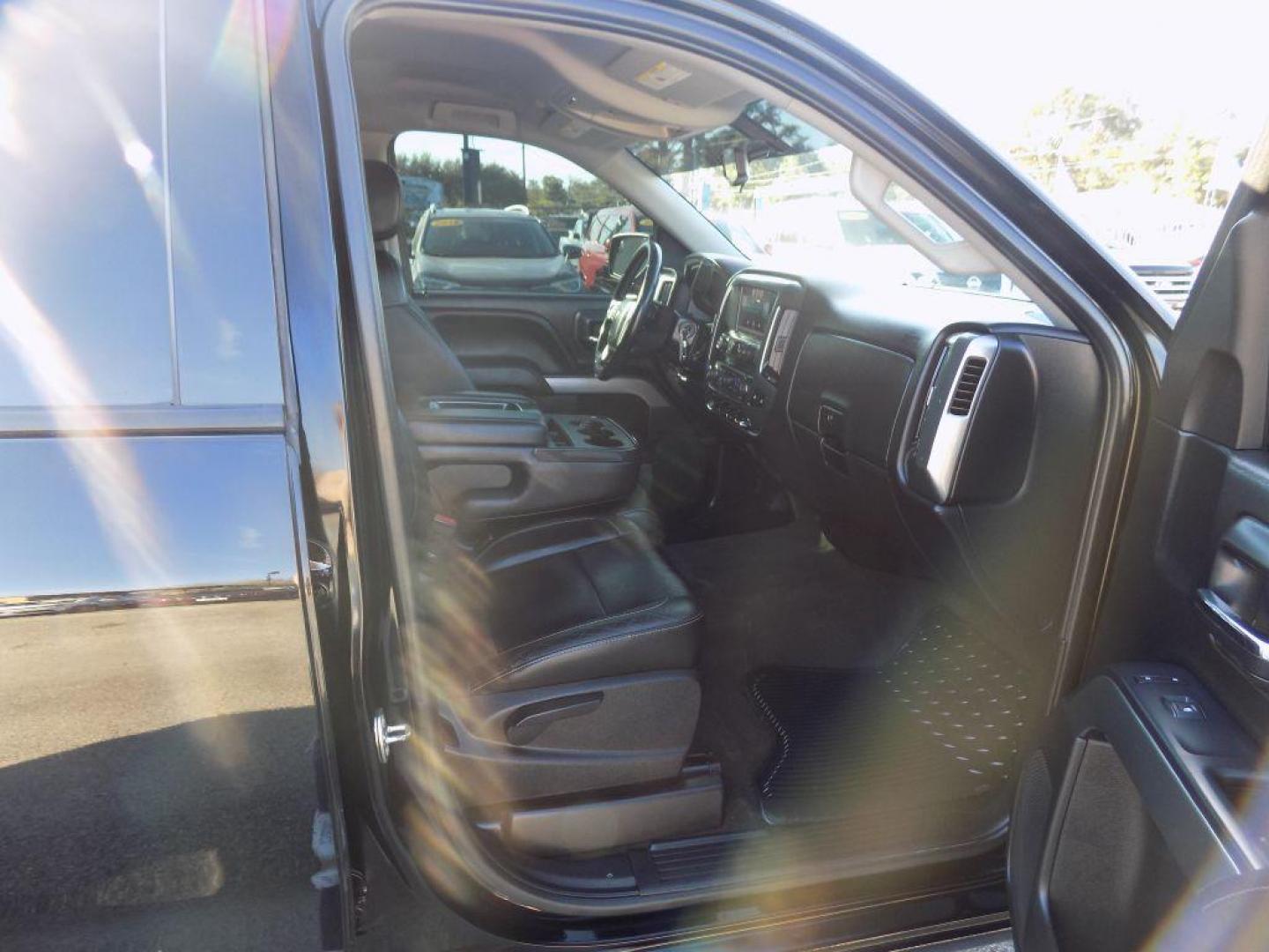 2015 BLACK CHEVROLET SILVERADO 1500 LT (1GCRCREC0FZ) with an 5.3L engine, Automatic transmission, located at 830 E. Canino Rd., Houston, TX, 77037, (281) 405-0440, 38.358219, -81.729942 - Photo#9
