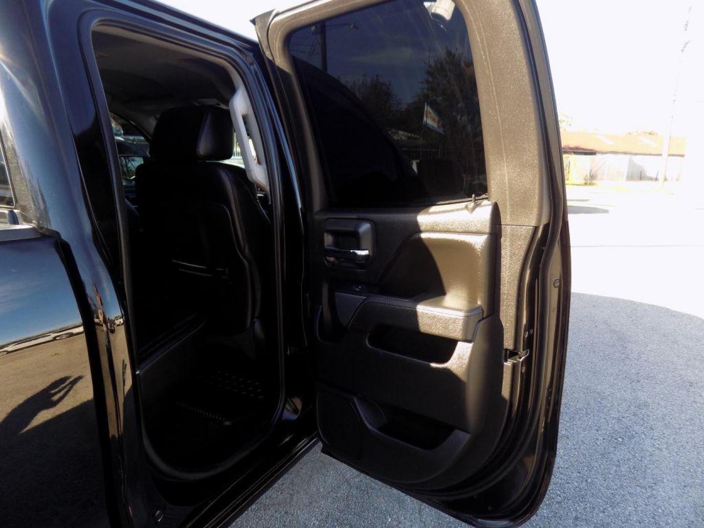 2015 BLACK CHEVROLET SILVERADO 1500 LT (1GCRCREC0FZ) with an 5.3L engine, Automatic transmission, located at 830 E. Canino Rd., Houston, TX, 77037, (281) 405-0440, 38.358219, -81.729942 - Photo#10