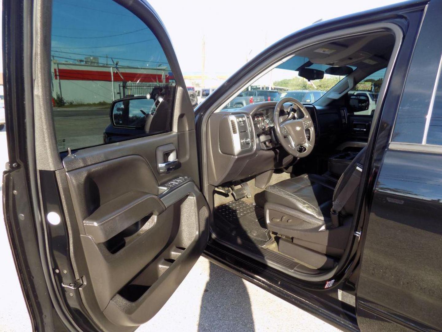 2015 BLACK CHEVROLET SILVERADO 1500 LT (1GCRCREC0FZ) with an 5.3L engine, Automatic transmission, located at 830 E. Canino Rd., Houston, TX, 77037, (281) 405-0440, 38.358219, -81.729942 - Photo#15
