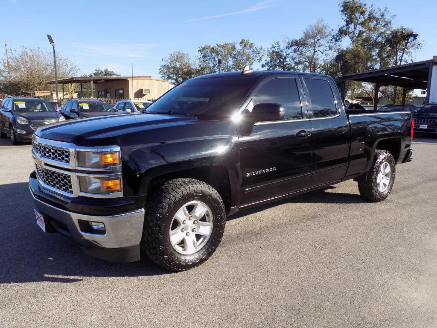 2015 BLACK CHEVROLET SILVERADO 1500 LT (1GCRCREC0FZ) with an 5.3L engine, Automatic transmission, located at 830 E. Canino Rd., Houston, TX, 77037, (281) 405-0440, 38.358219, -81.729942 - Photo#5