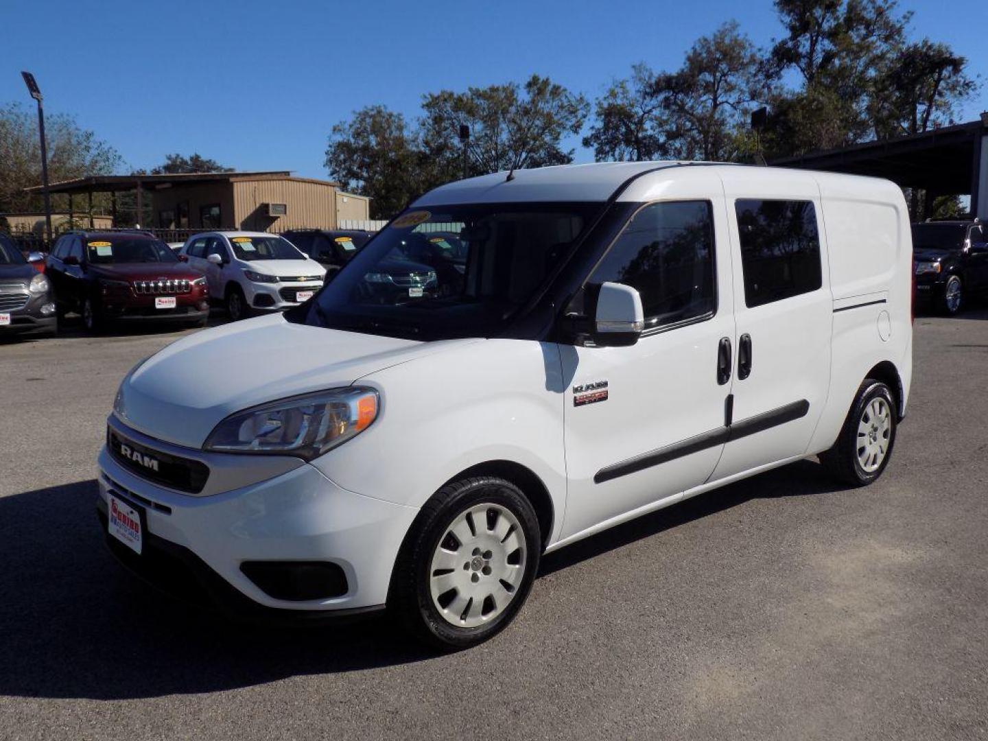 2019 WHITE RAM PROMASTER CITY SLT (ZFBHRFBBXK6) with an 2.4L engine, Automatic transmission, located at 830 E. Canino Rd., Houston, TX, 77037, (281) 405-0440, 38.358219, -81.729942 - Photo#4