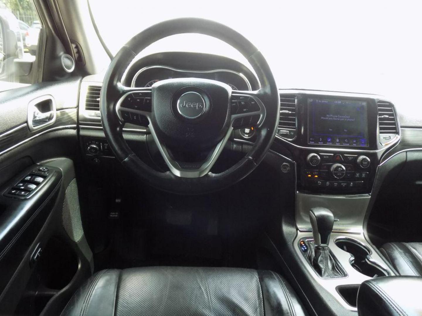 2019 GRAY JEEP GRAND CHEROKEE LIMITED (1C4RJEBG4KC) with an 3.6L engine, Automatic transmission, located at 830 E. Canino Rd., Houston, TX, 77037, (281) 405-0440, 38.358219, -81.729942 - Photo#15