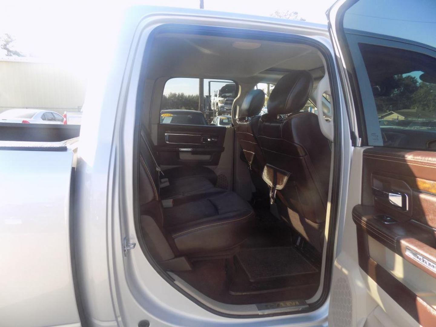 2015 SILVER RAM 1500 LONGHORN (1C6RR6WT8FS) with an 5.7L engine, Automatic transmission, located at 830 E. Canino Rd., Houston, TX, 77037, (281) 405-0440, 38.358219, -81.729942 - Photo#11