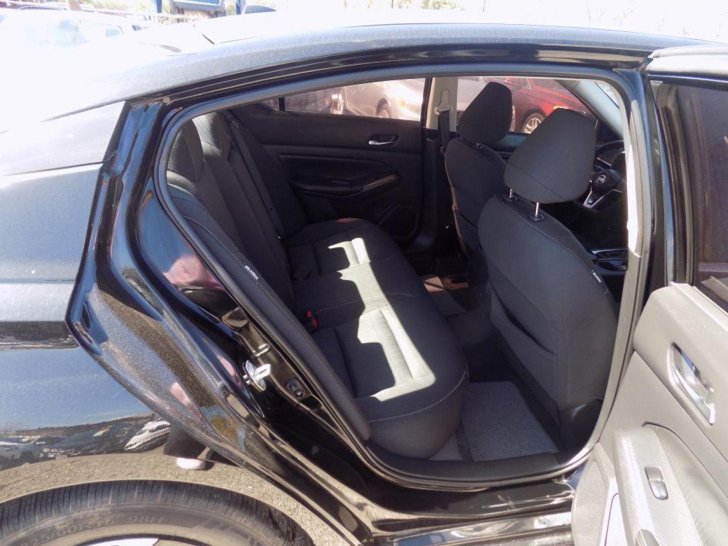 2020 BLACK NISSAN ALTIMA S (1N4BL4BV0LC) with an 2.5L engine, Continuously Variable transmission, located at 830 E. Canino Rd., Houston, TX, 77037, (281) 405-0440, 38.358219, -81.729942 - Photo#11