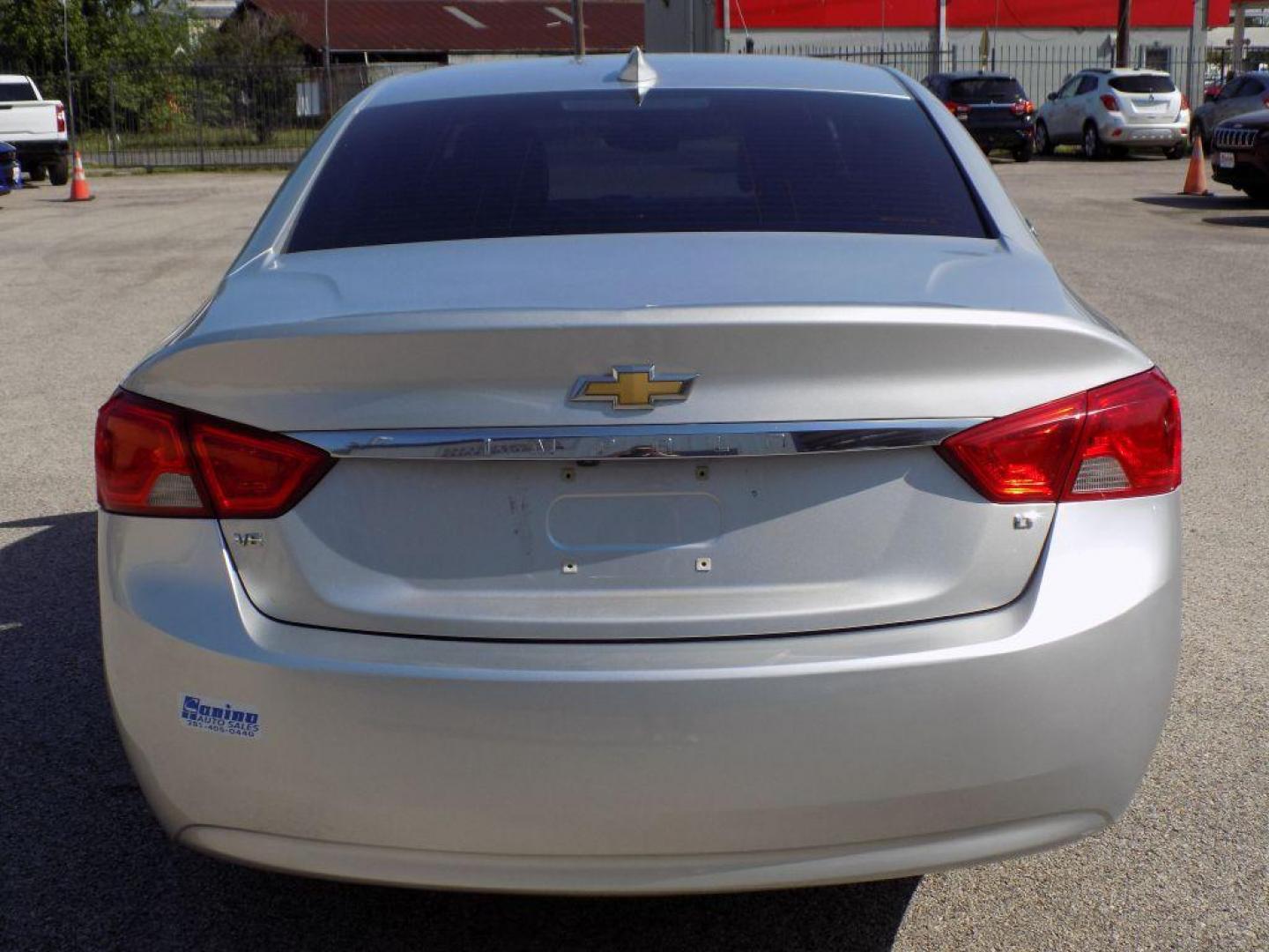 2019 SILVER CHEVROLET IMPALA LT (1G11Z5S37KU) with an 3.6L engine, Automatic transmission, located at 830 E. Canino Rd., Houston, TX, 77037, (281) 405-0440, 38.358219, -81.729942 - Photo#4
