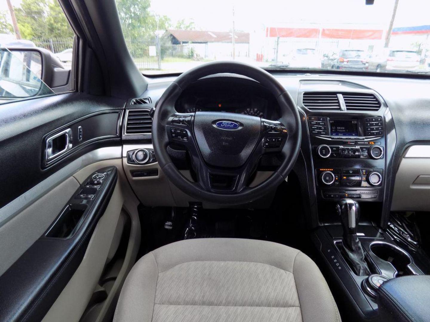 2018 BLUE FORD EXPLORER (1FM5K8B8XJG) with an 3.5L engine, Automatic transmission, located at 830 E. Canino Rd., Houston, TX, 77037, (281) 405-0440, 38.358219, -81.729942 - Photo#15