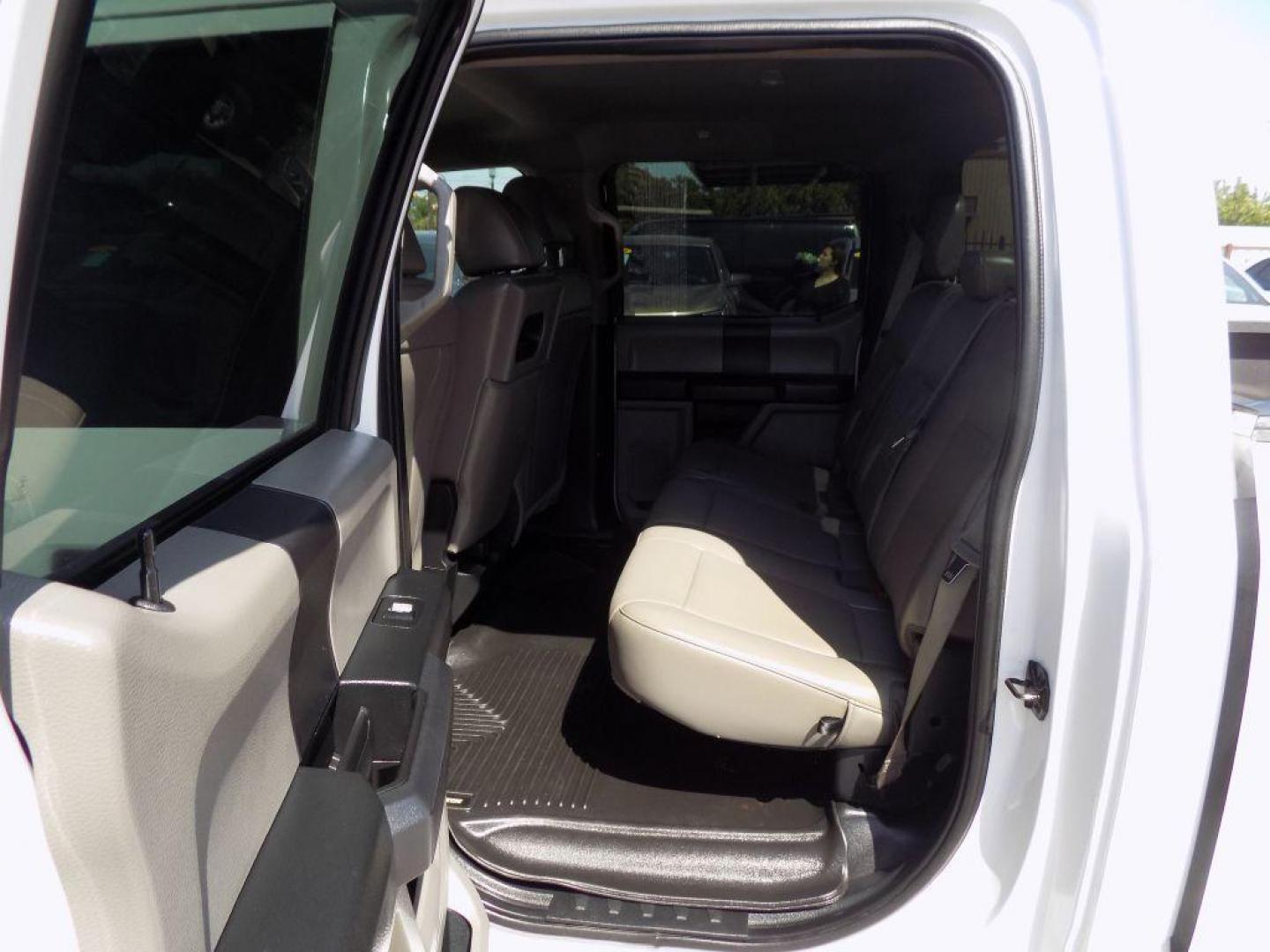 2020 WHITE FORD F150 SUPERCREW (1FTEW1CB6LK) with an 3.3L engine, Automatic transmission, located at 830 E. Canino Rd., Houston, TX, 77037, (281) 405-0440, 38.358219, -81.729942 - Photo#9