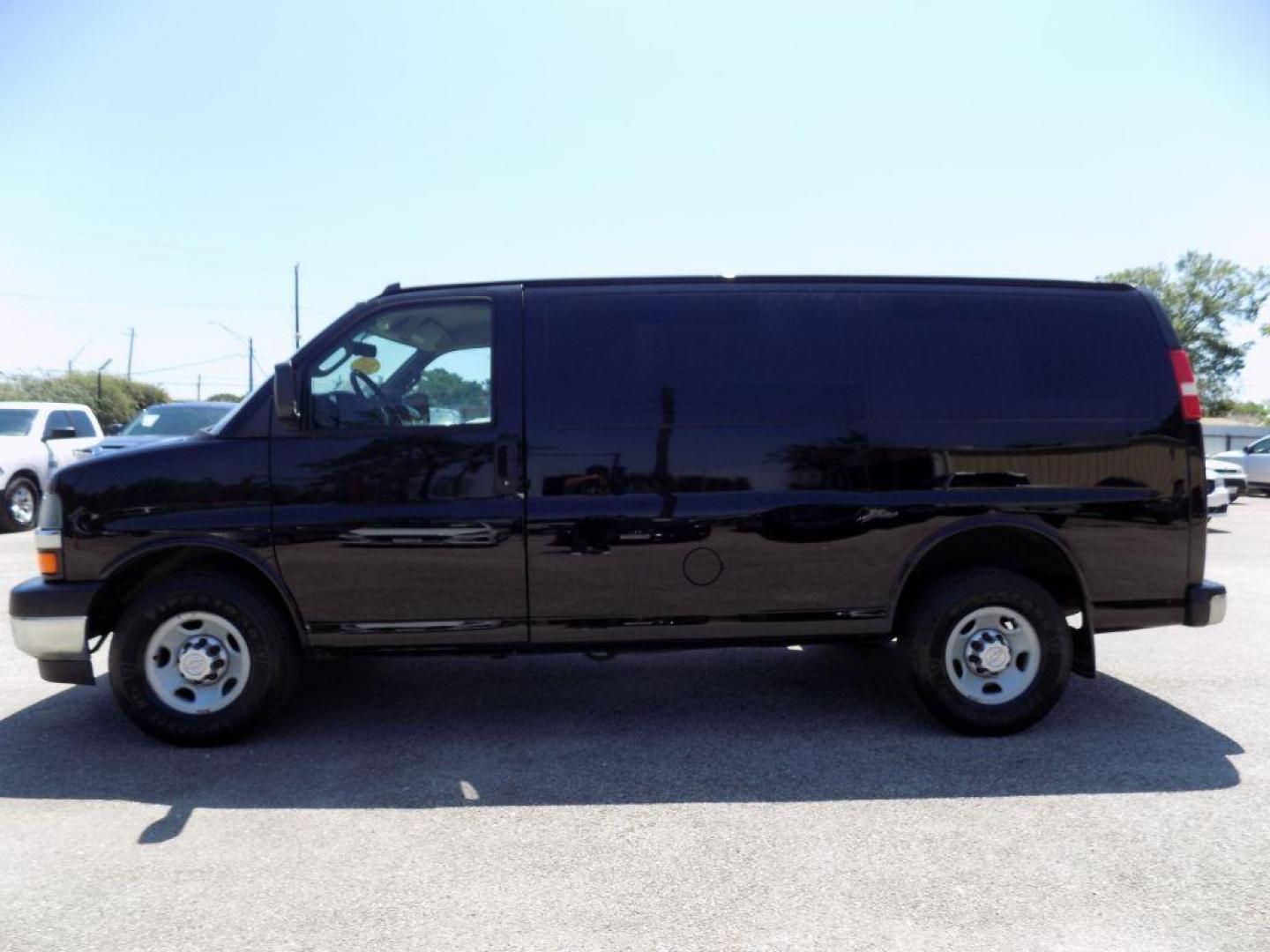 2017 BLACK CHEVROLET EXPRESS G2500 (1GCWGAFF5H1) with an 4.8L engine, Automatic transmission, located at 830 E. Canino Rd., Houston, TX, 77037, (281) 405-0440, 38.358219, -81.729942 - Photo#2