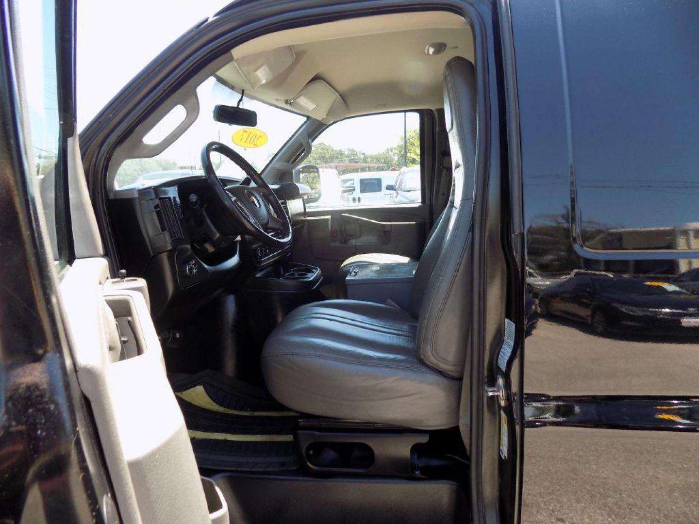 2017 BLACK CHEVROLET EXPRESS G2500 (1GCWGAFF5H1) with an 4.8L engine, Automatic transmission, located at 830 E. Canino Rd., Houston, TX, 77037, (281) 405-0440, 38.358219, -81.729942 - Photo#12