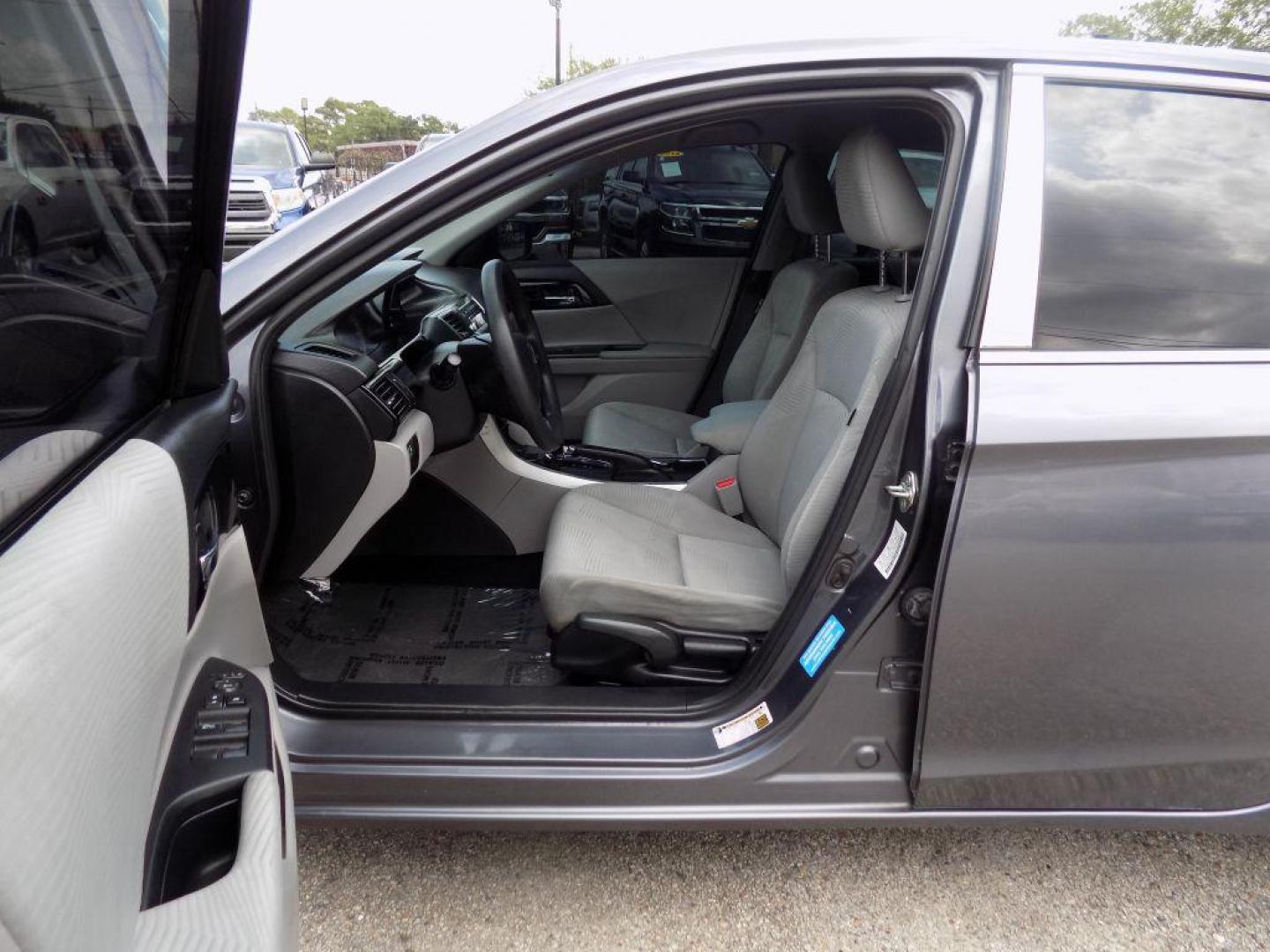 2017 GRAY HONDA ACCORD LX (1HGCR2F37HA) with an 2.4L engine, Continuously Variable transmission, located at 830 E. Canino Rd., Houston, TX, 77037, (281) 405-0440, 38.358219, -81.729942 - Photo#8
