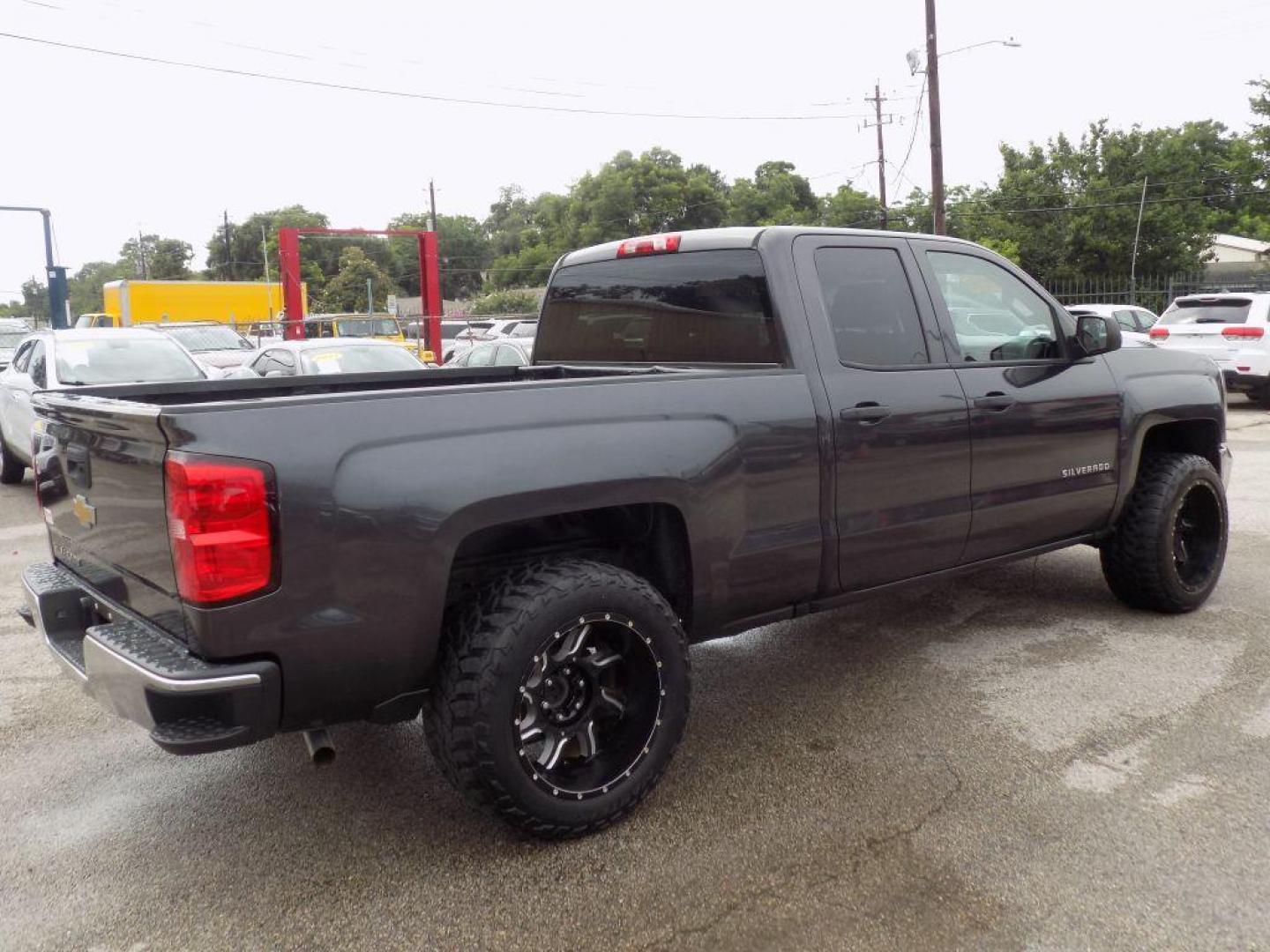 2016 BLACK CHEVROLET SILVERADO 1500 (1GCRCNEH9GZ) with an 4.3L engine, Automatic transmission, located at 830 E. Canino Rd., Houston, TX, 77037, (281) 405-0440, 38.358219, -81.729942 - Photo#5