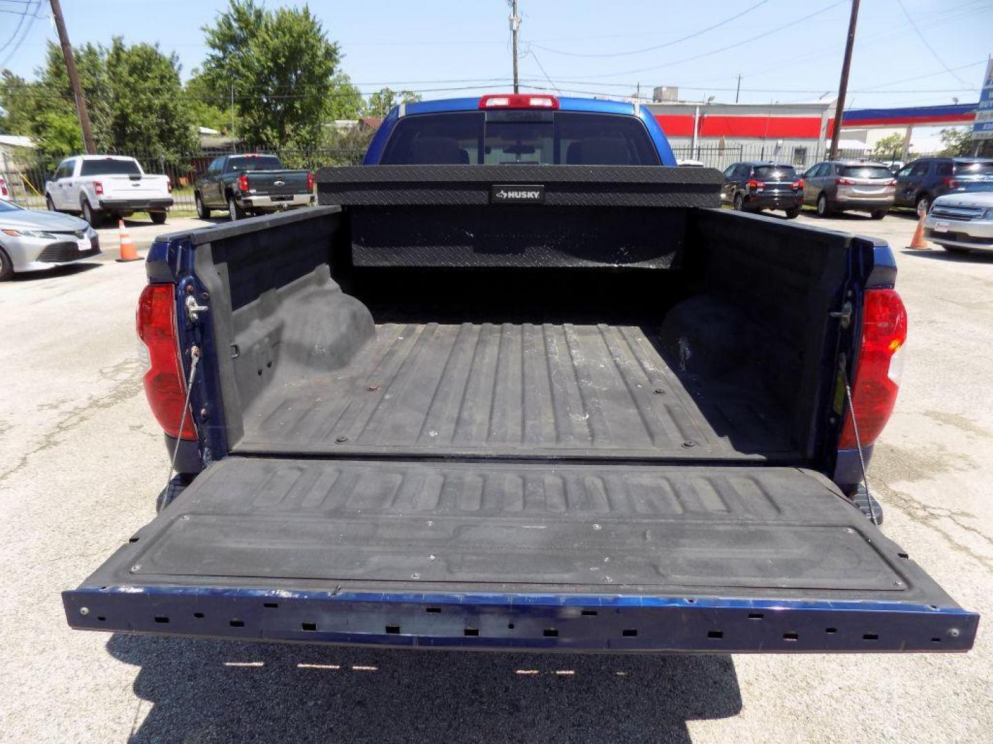 2015 BLUE TOYOTA TUNDRA DOUBLE CAB SR (5TFRM5F13FX) with an 4.6L engine, Automatic transmission, located at 830 E. Canino Rd., Houston, TX, 77037, (281) 405-0440, 38.358219, -81.729942 - Photo#16